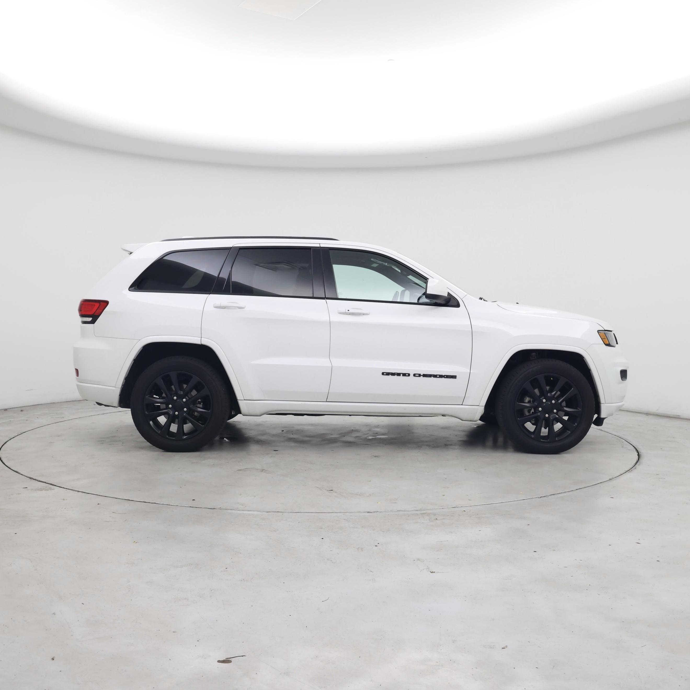 Thumbnail: 2018 Jeep Grand Cherokee - 7