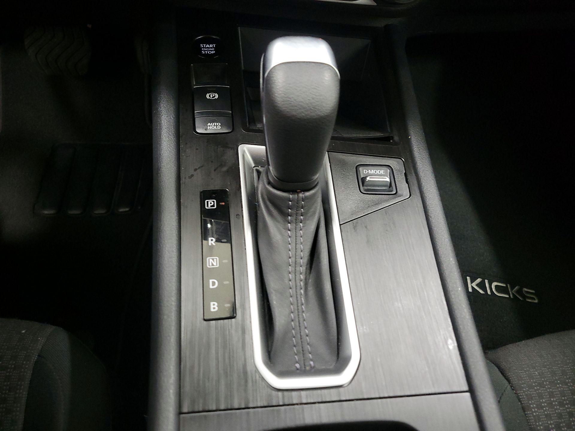 Thumbnail: 2025 Nissan Kicks - 17