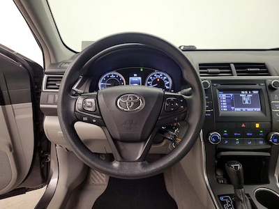 Steering Wheel & Instrument Cluster (On)