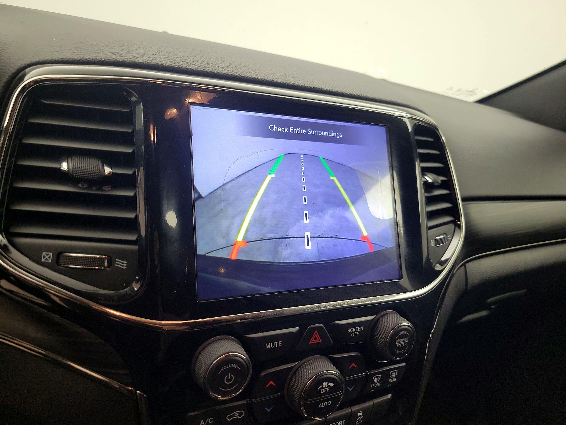 Thumbnail: 2020 Jeep Grand Cherokee - 15