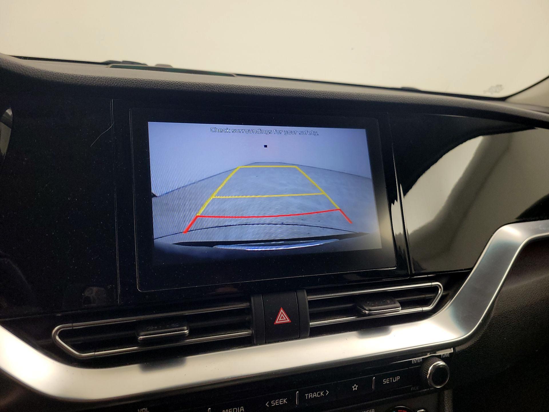 Thumbnail: 2020 Kia Niro - 14