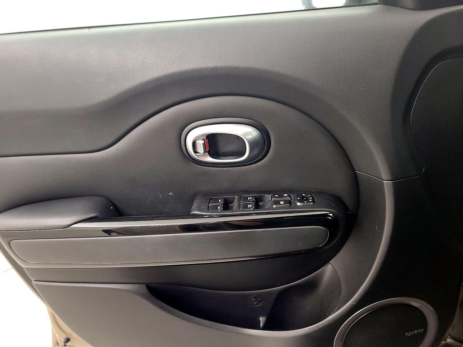 Thumbnail: 2014 Kia Soul - 12