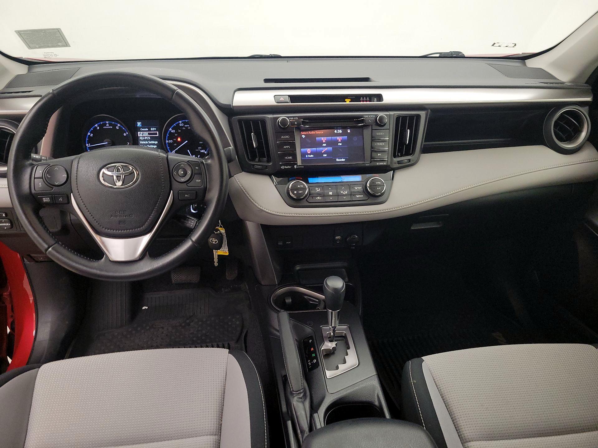 Thumbnail: 2017 Toyota RAV4 - 9