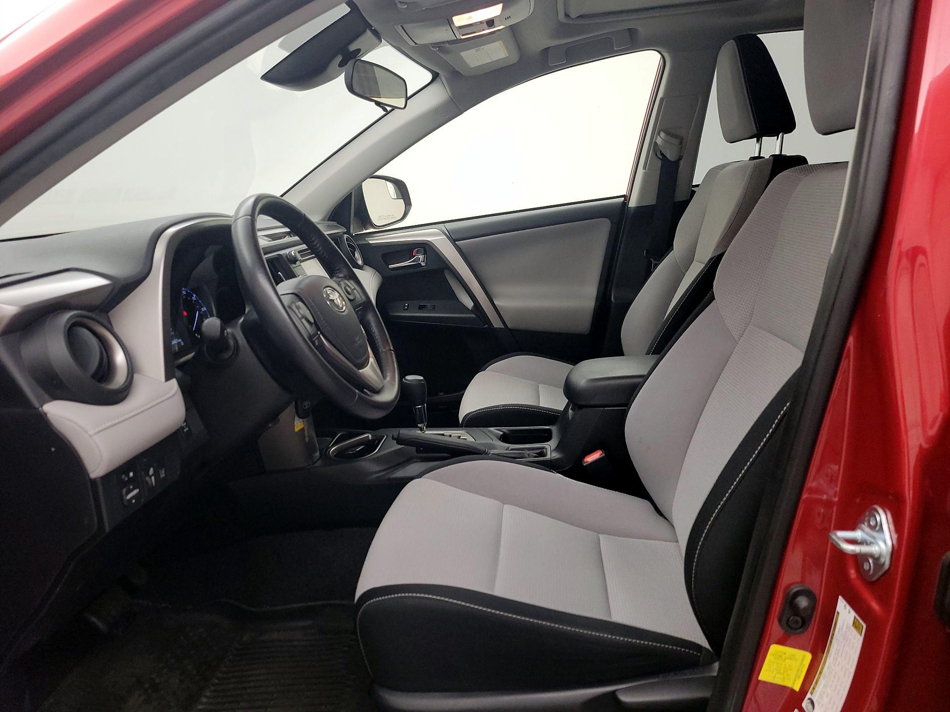 Thumbnail: 2017 Toyota RAV4 - 11