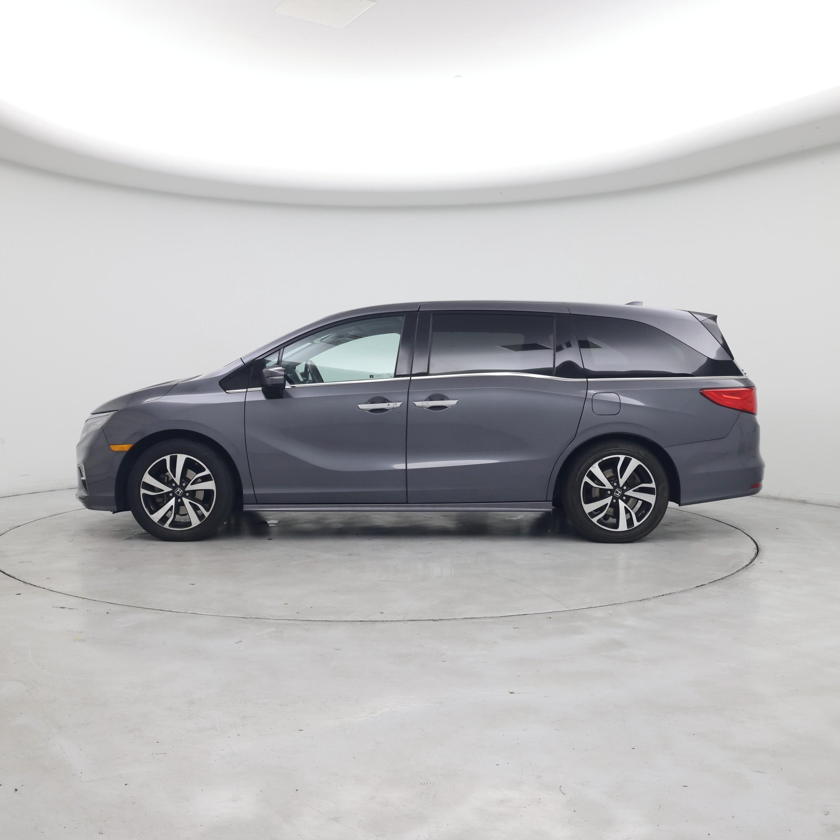 Thumbnail: 2018 Honda Odyssey - 3
