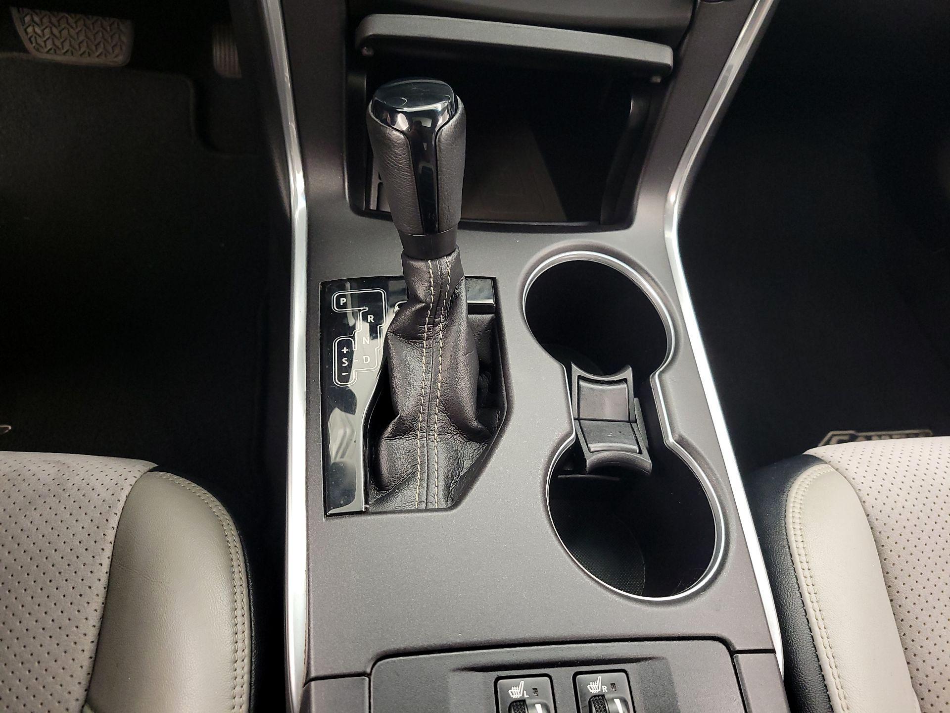 Thumbnail: 2015 Toyota Camry - 15