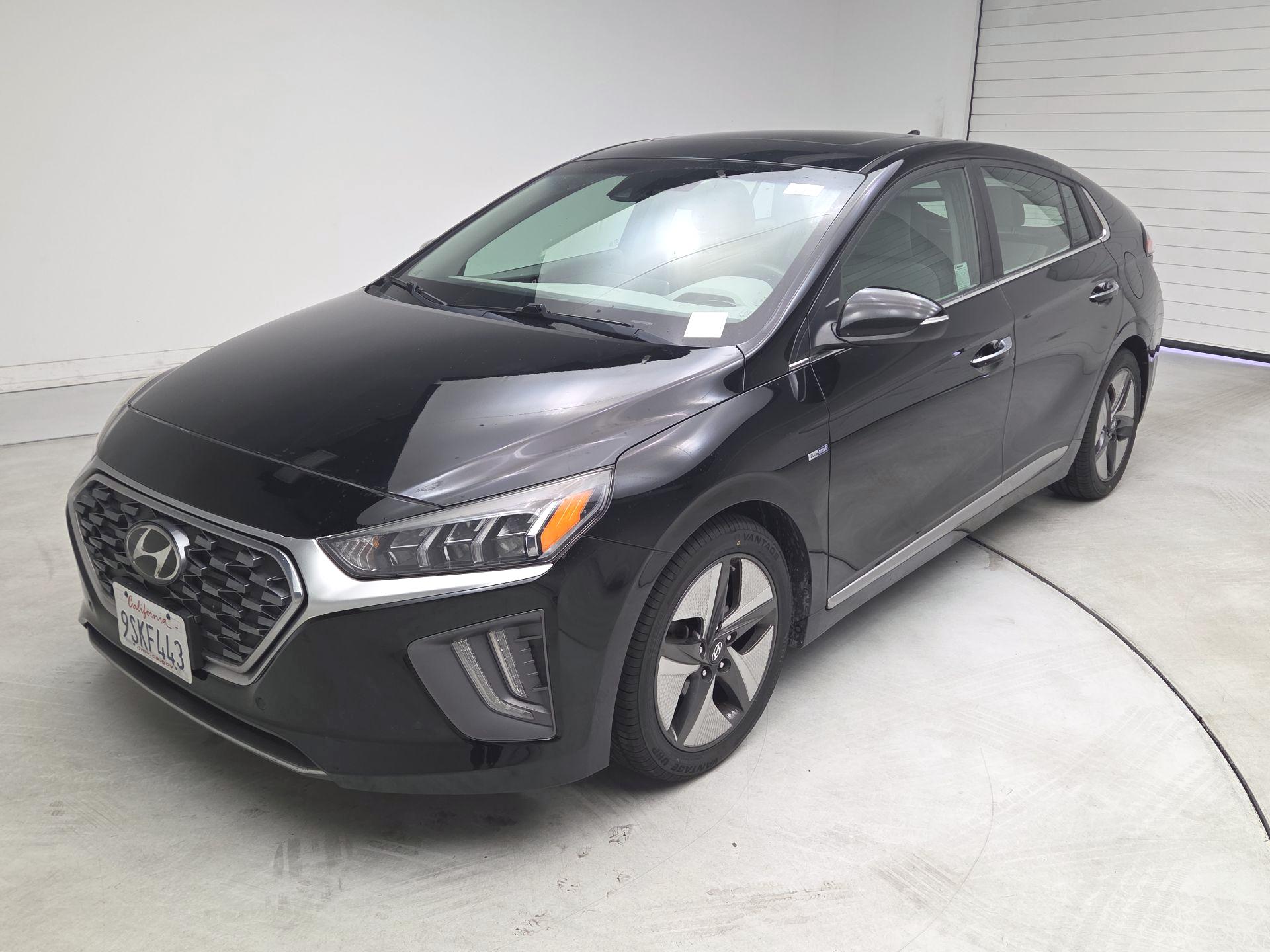 Thumbnail: 2020 Hyundai Ioniq - 3