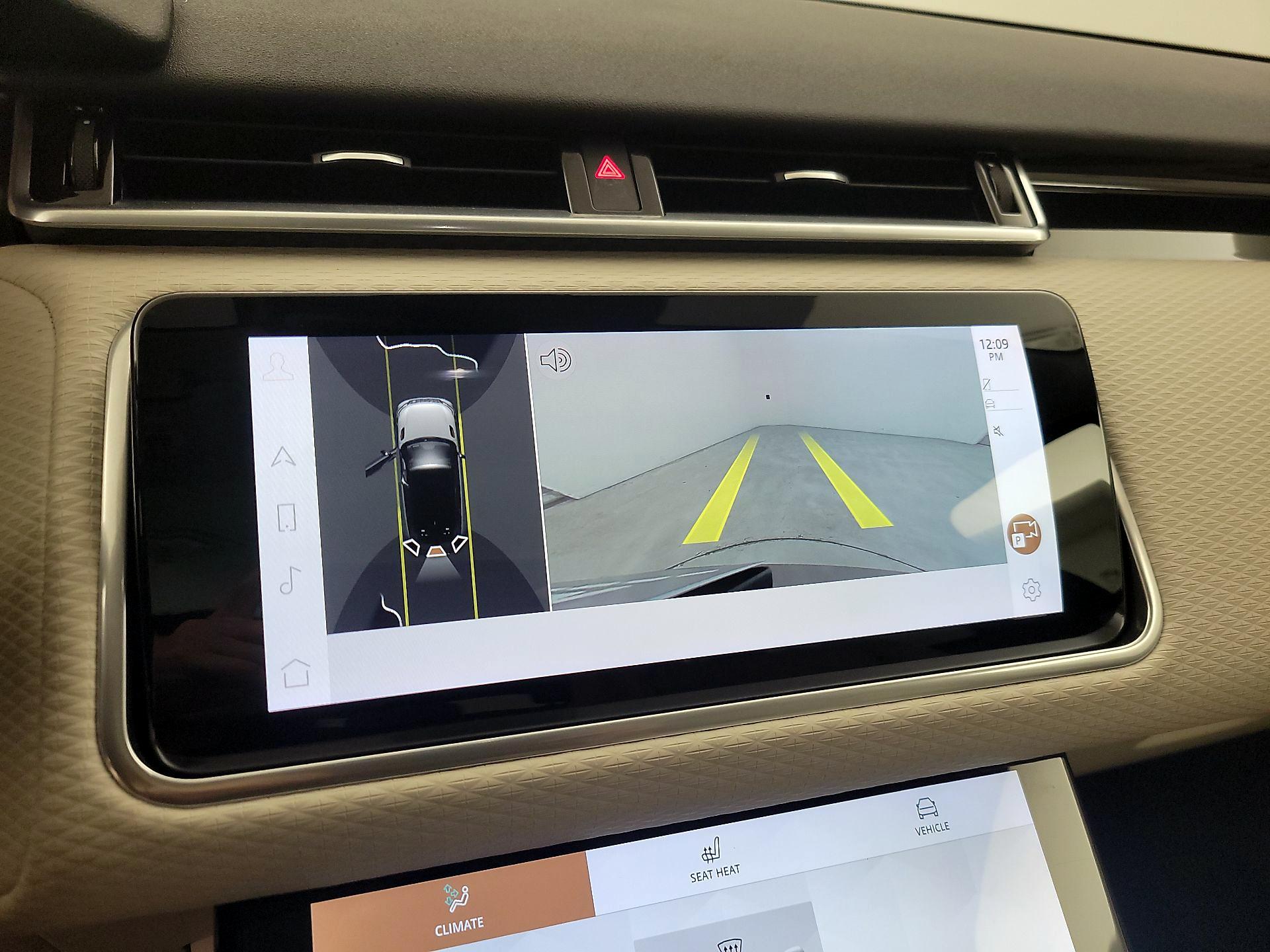 Thumbnail: 2022 Land Rover Range Rover Velar - 15