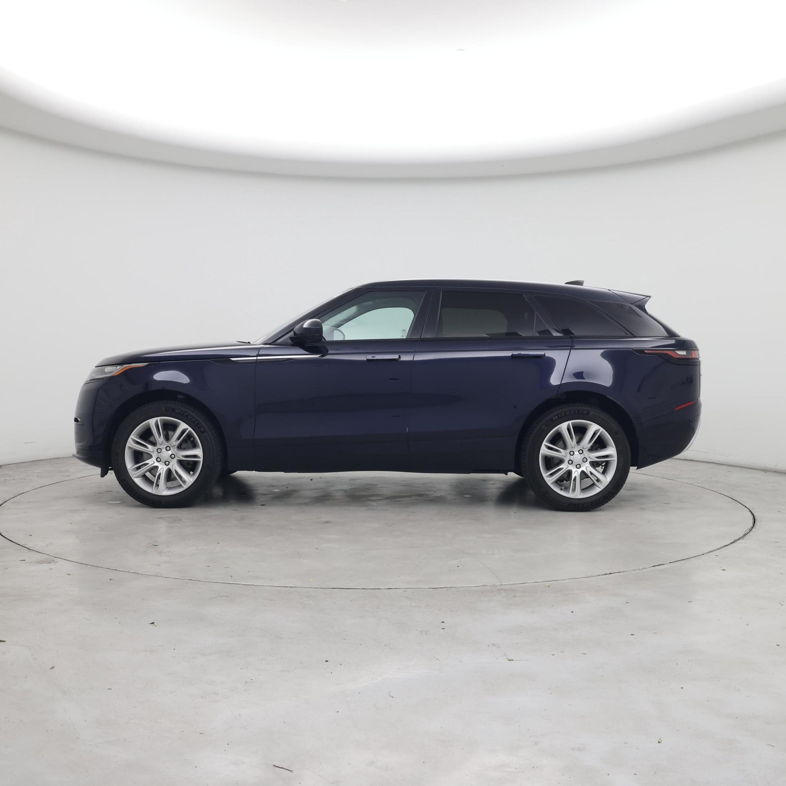 Thumbnail: 2022 Land Rover Range Rover Velar - 3