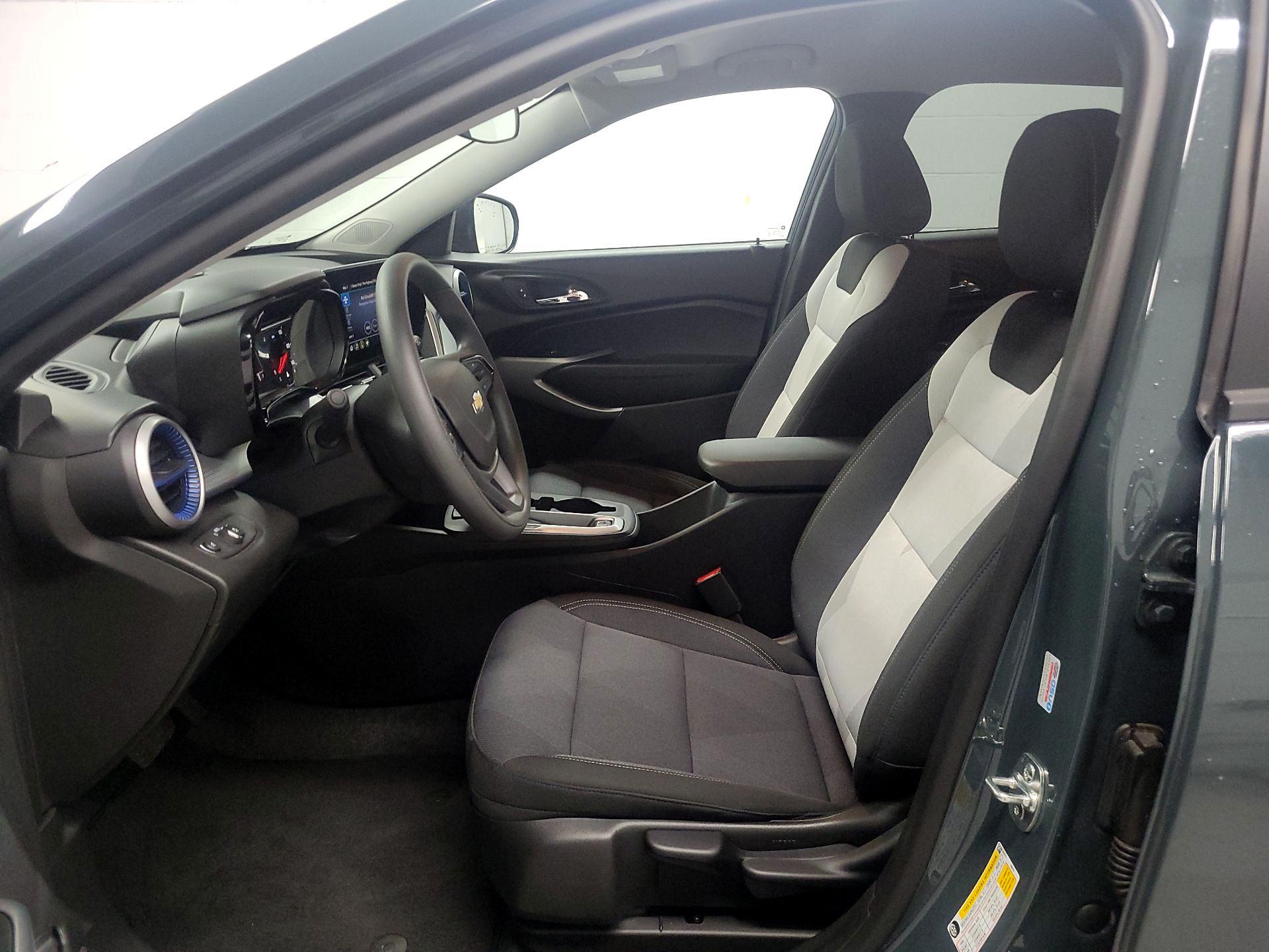 Thumbnail: 2026 Chevrolet Trax - 11