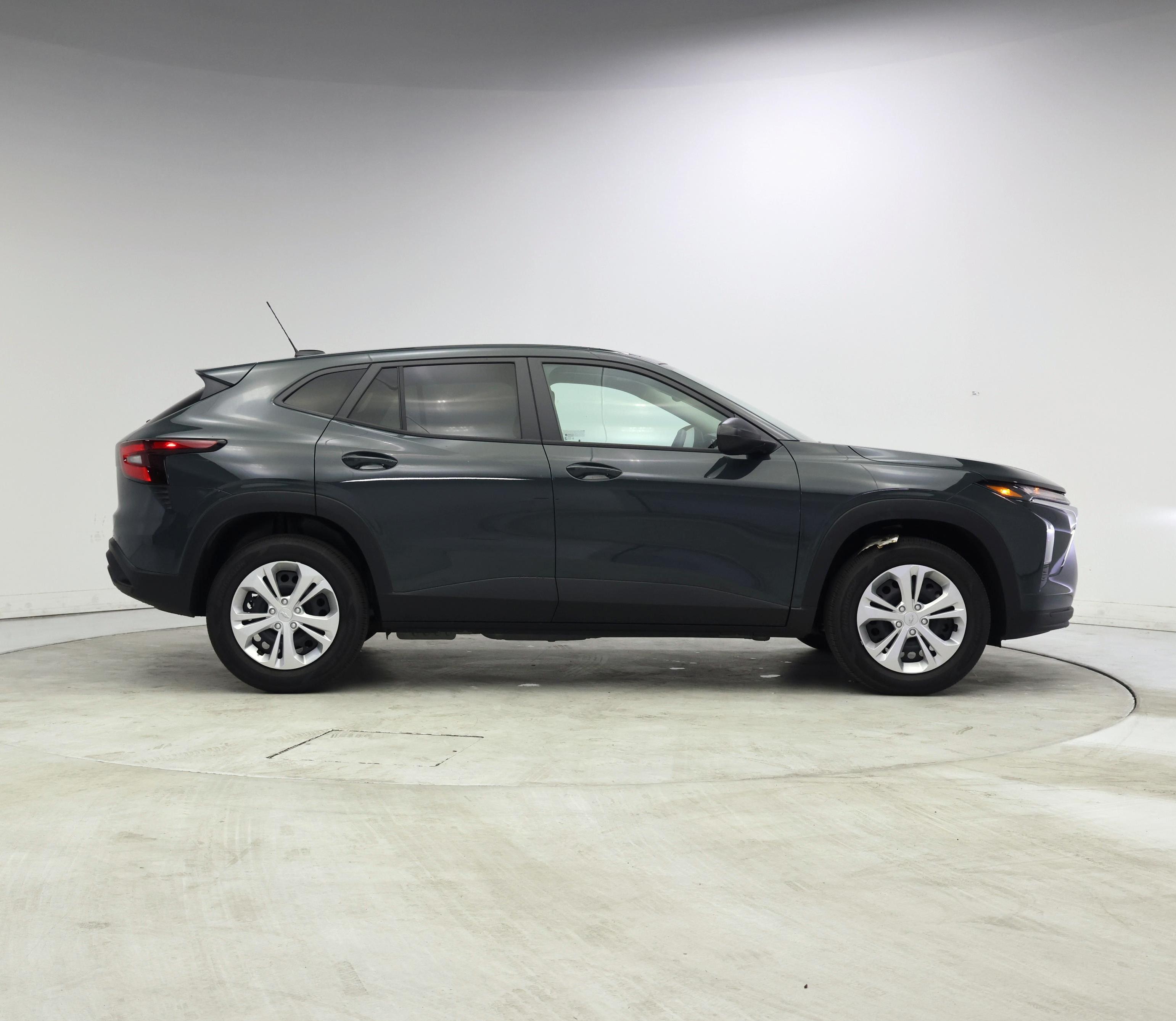 Thumbnail: 2026 Chevrolet Trax - 7