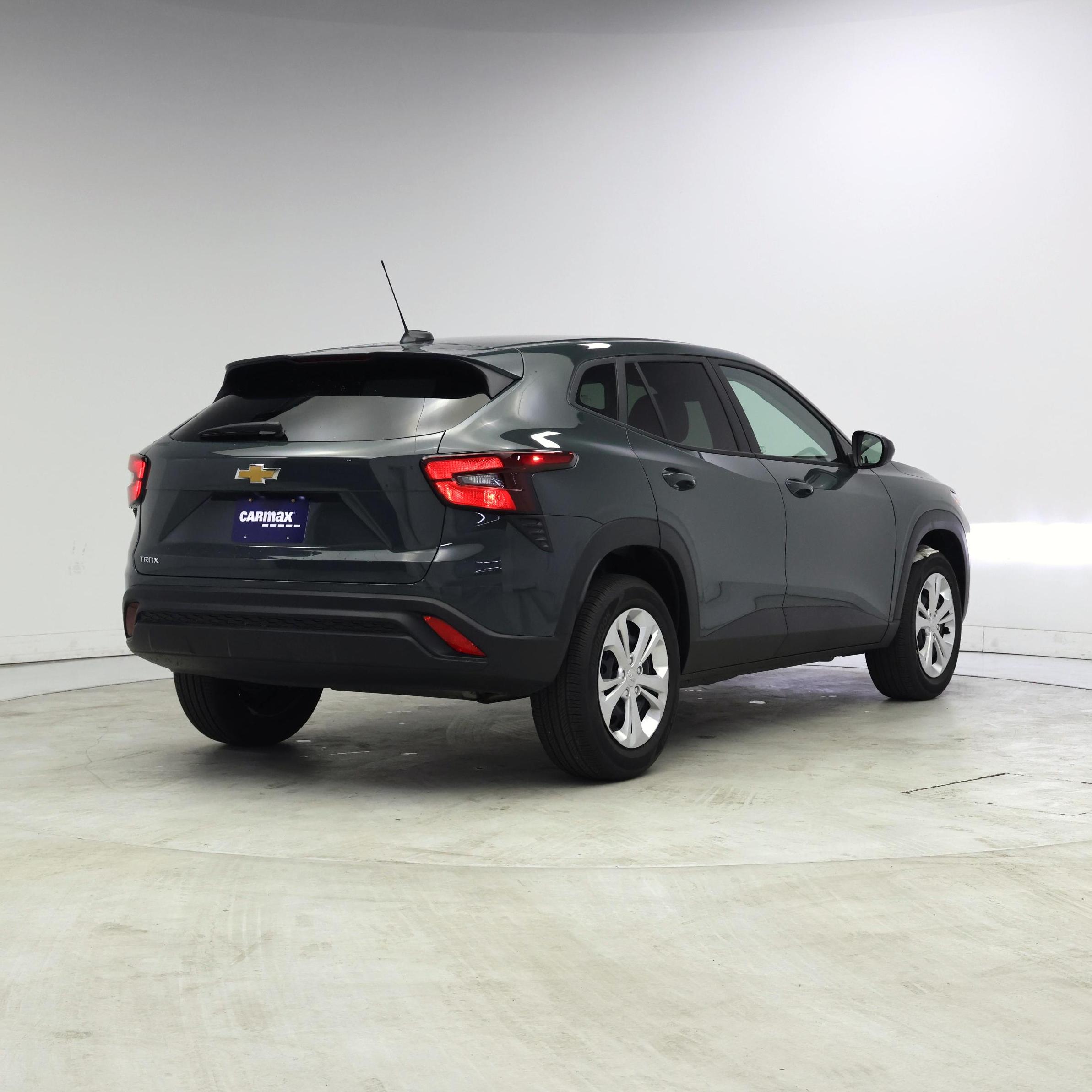 Thumbnail: 2026 Chevrolet Trax - 8