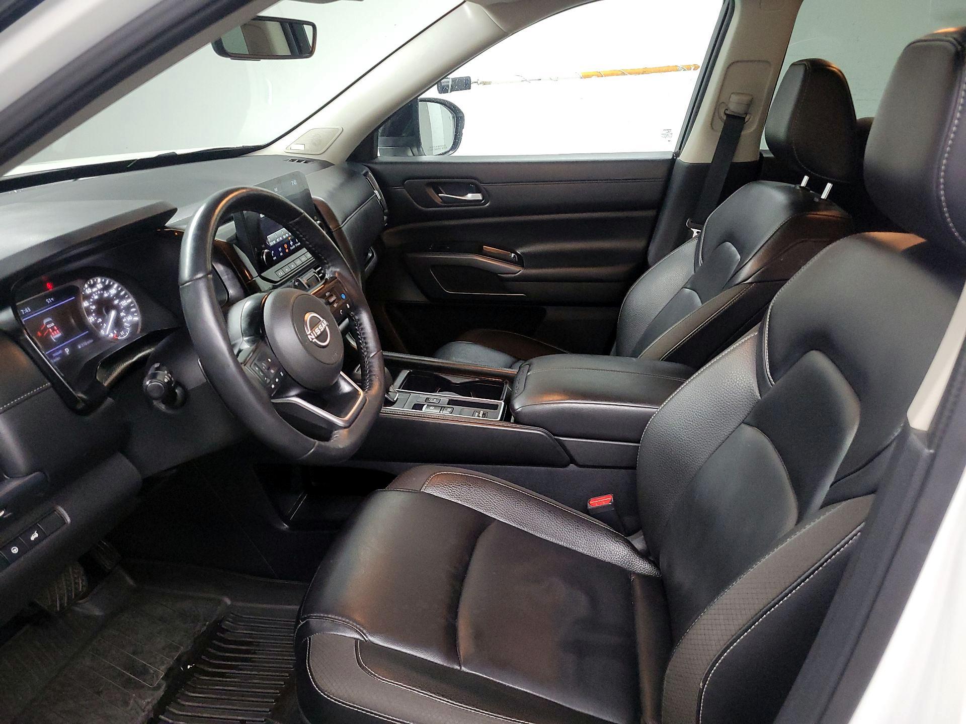 Thumbnail: 2024 Nissan Pathfinder - 11