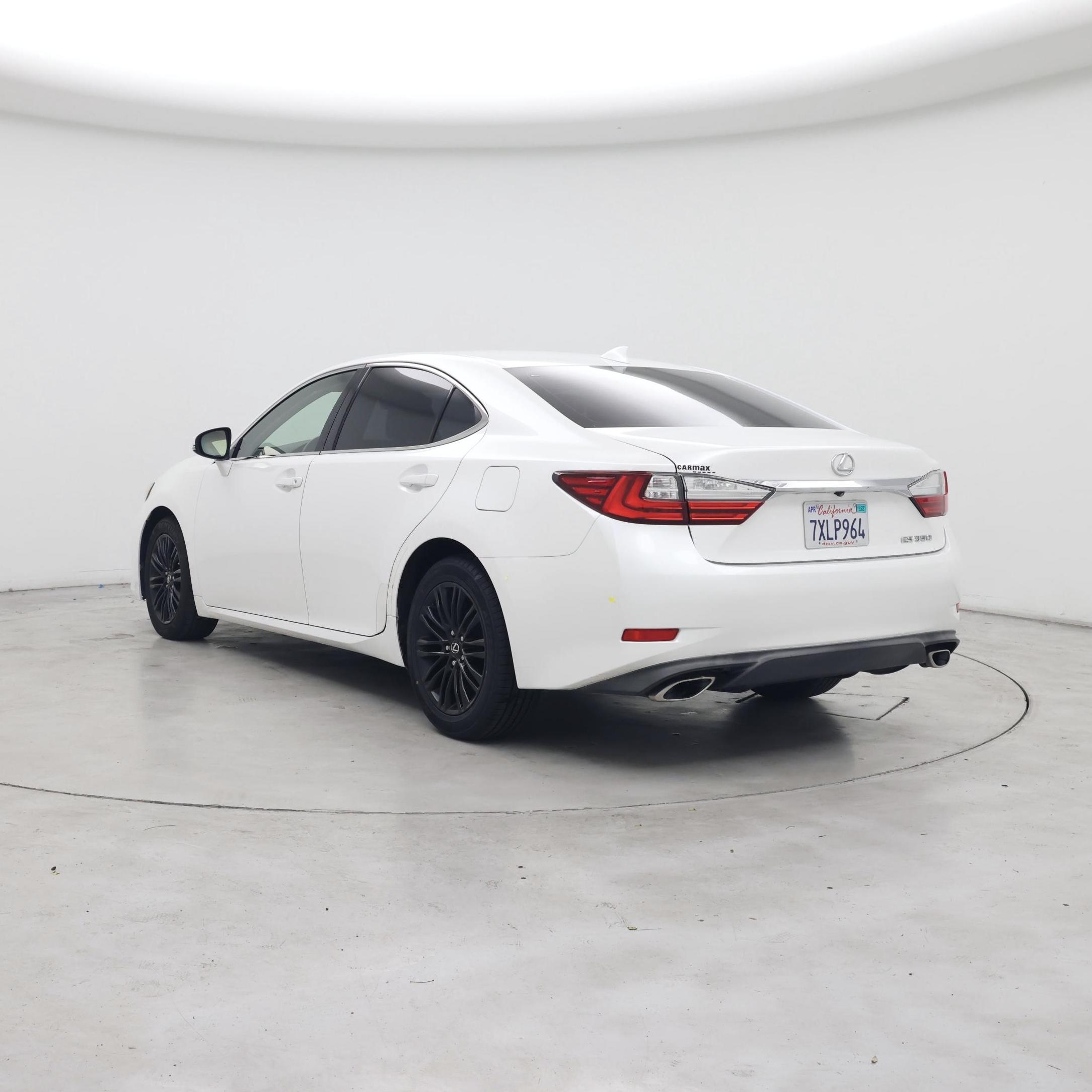 Thumbnail: 2017 Lexus ES - 2