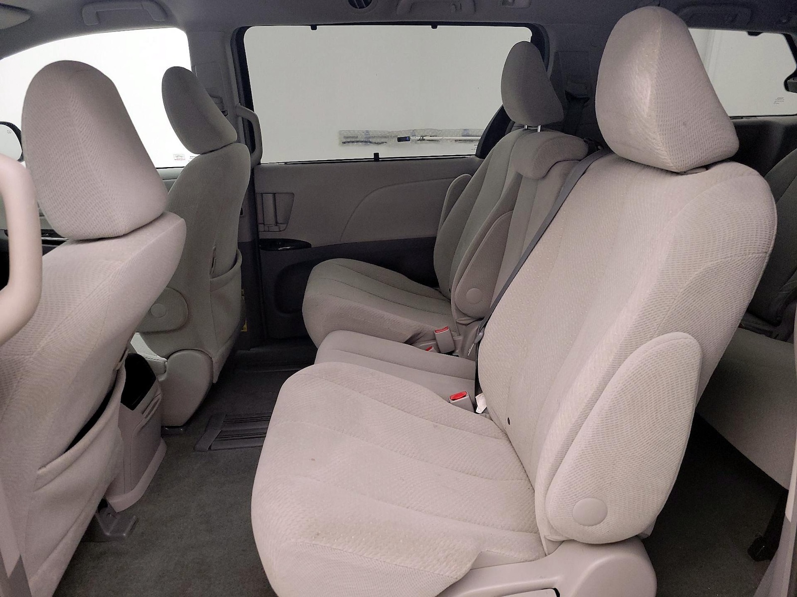 2014 Toyota Sienna LE - Photo 19