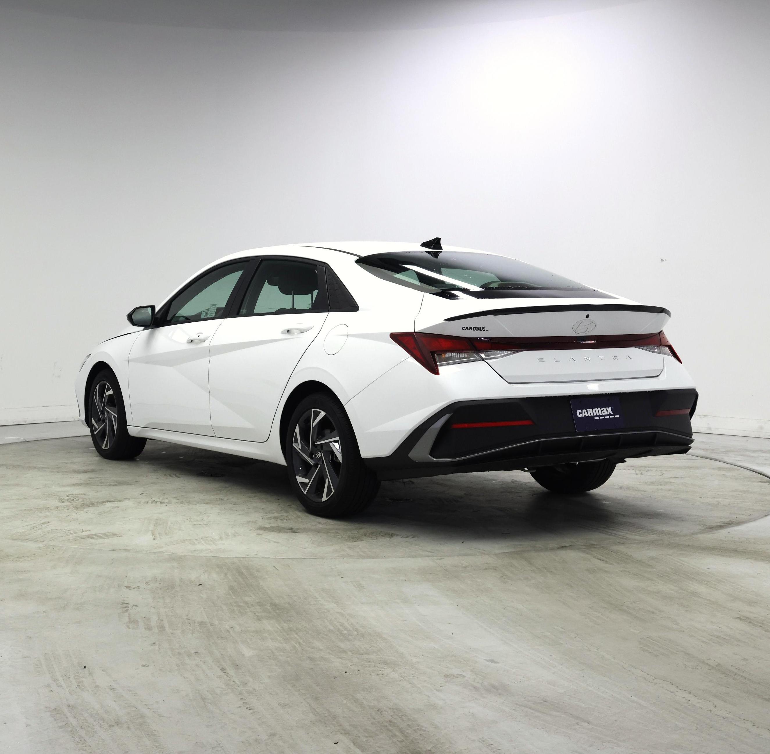 Thumbnail: 2025 Hyundai Elantra - 2
