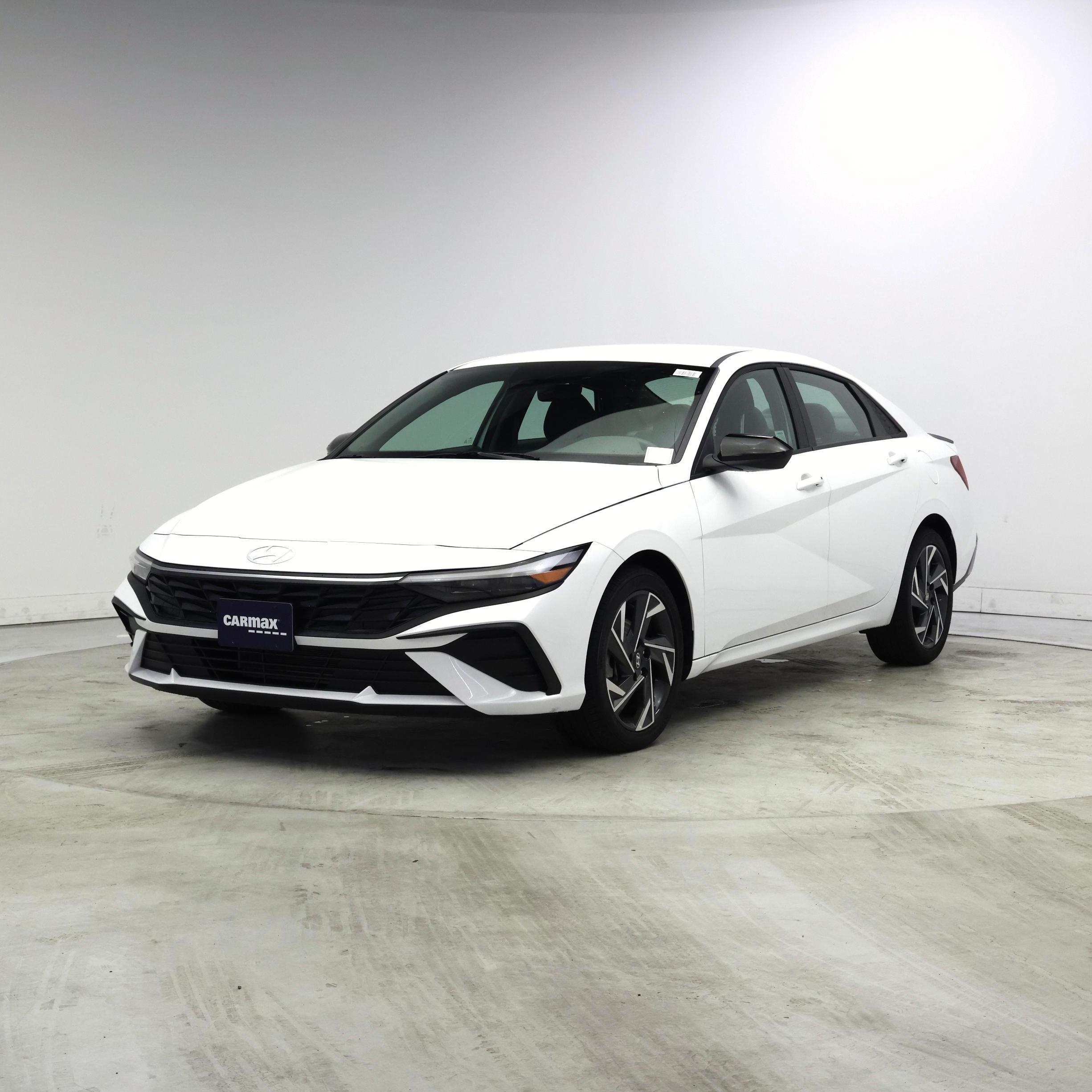 Thumbnail: 2025 Hyundai Elantra - 4