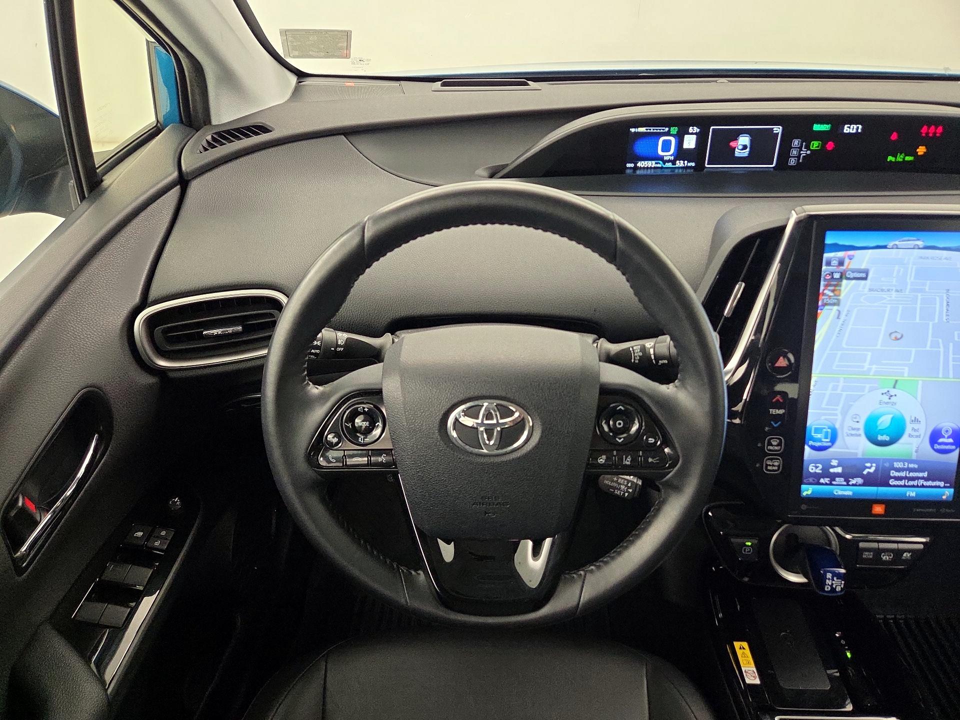 Thumbnail: 2022 Toyota Prius Prime - 10
