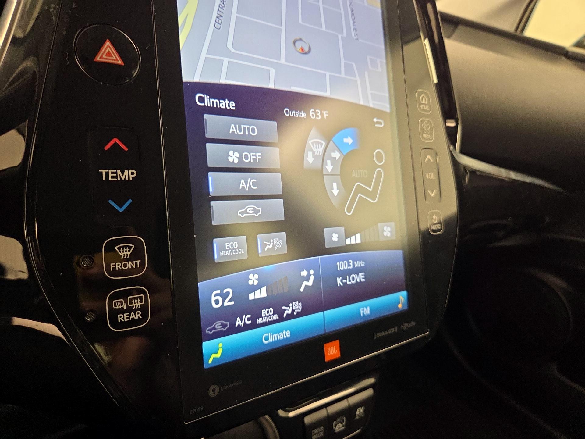 Thumbnail: 2022 Toyota Prius Prime - 17