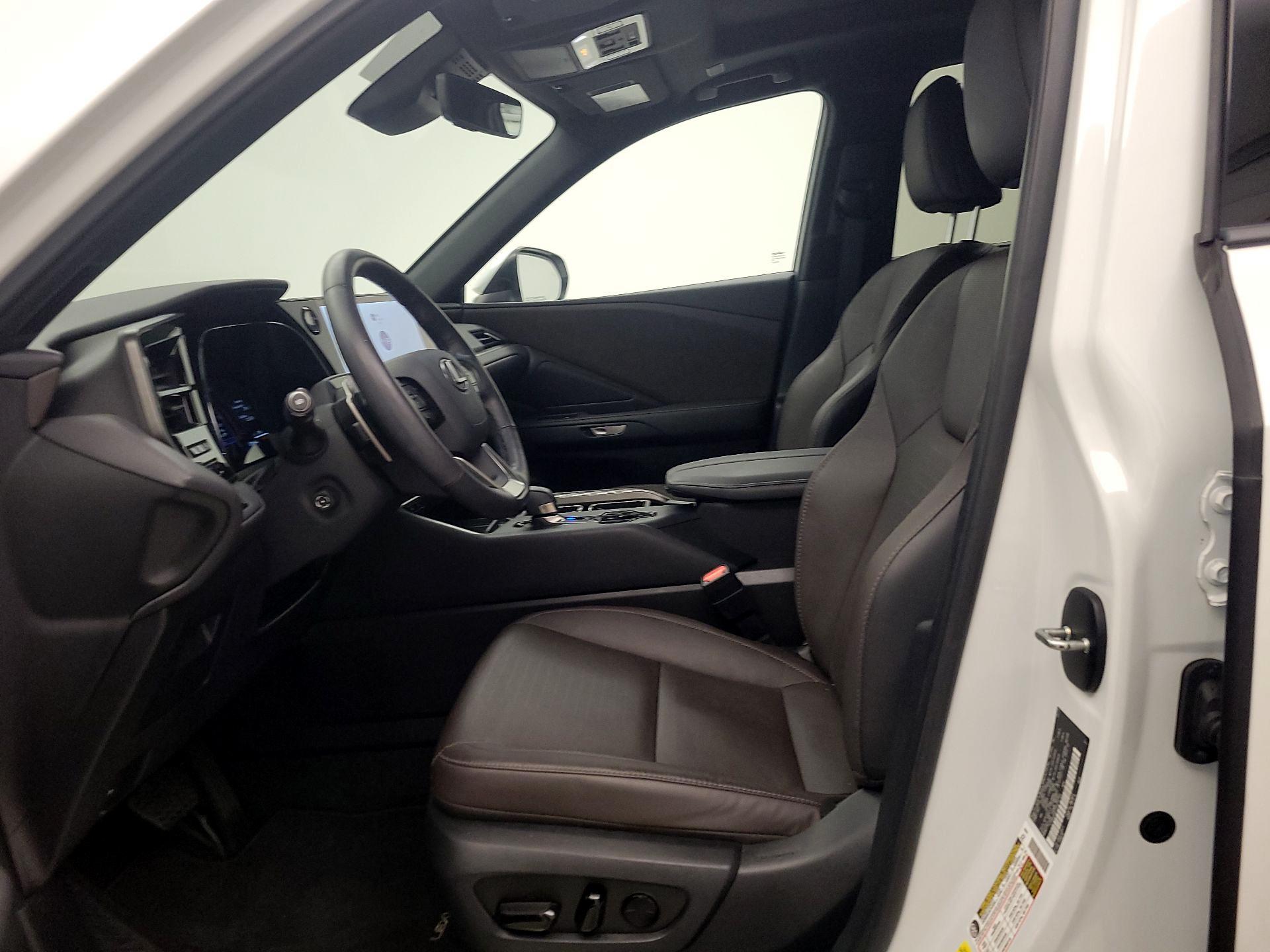 Thumbnail: 2025 Lexus TX - 11