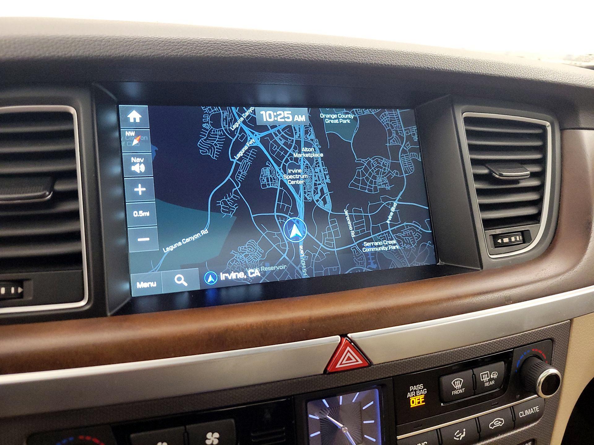 Thumbnail: 2017 Genesis G80 - 12