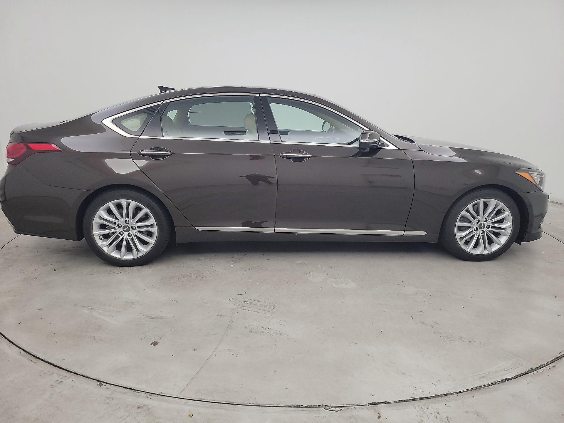 Thumbnail: 2017 Genesis G80 - 4