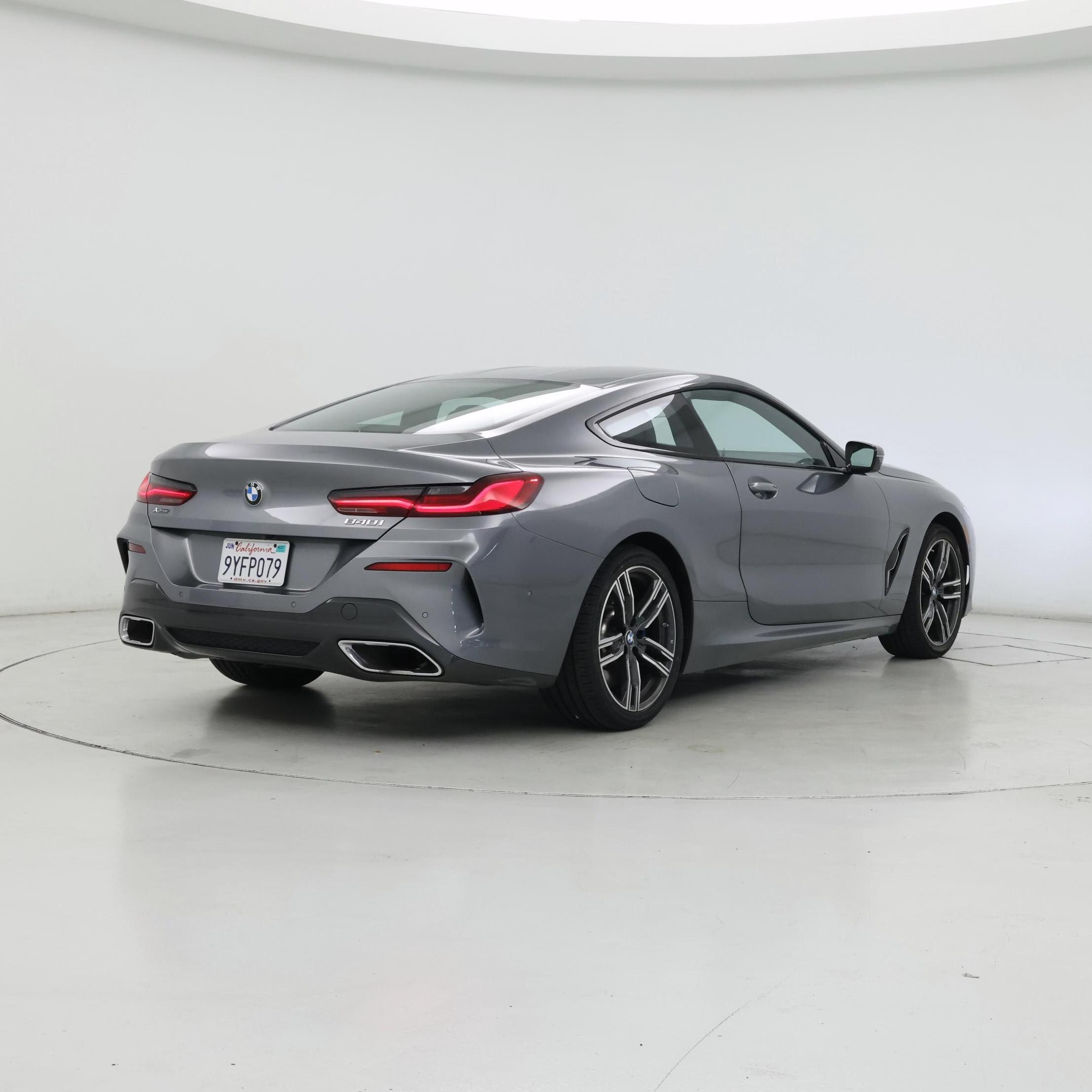 Thumbnail: 2025 BMW 8 Series - 8