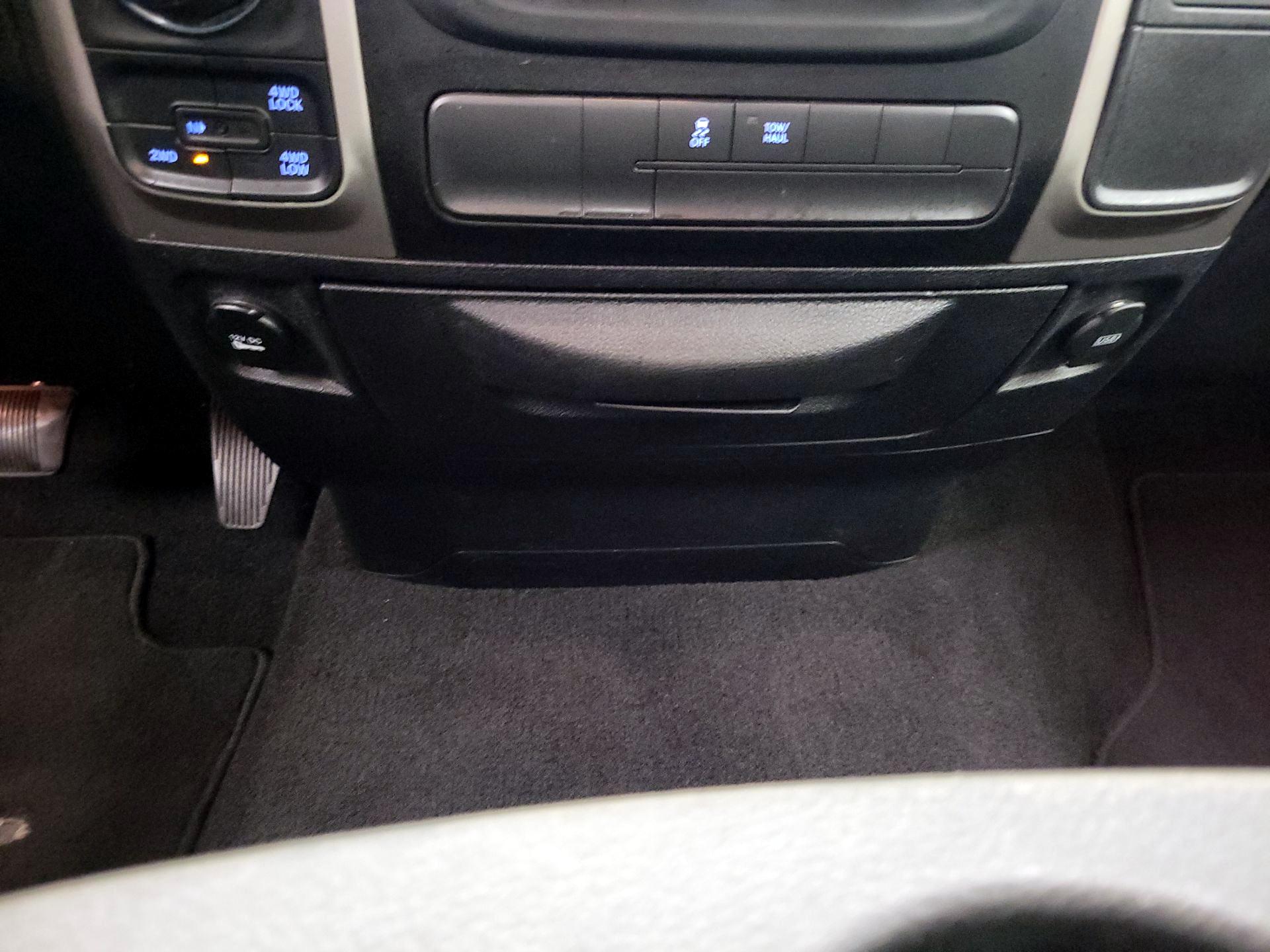 Thumbnail: 2018 RAM 1500 - 18