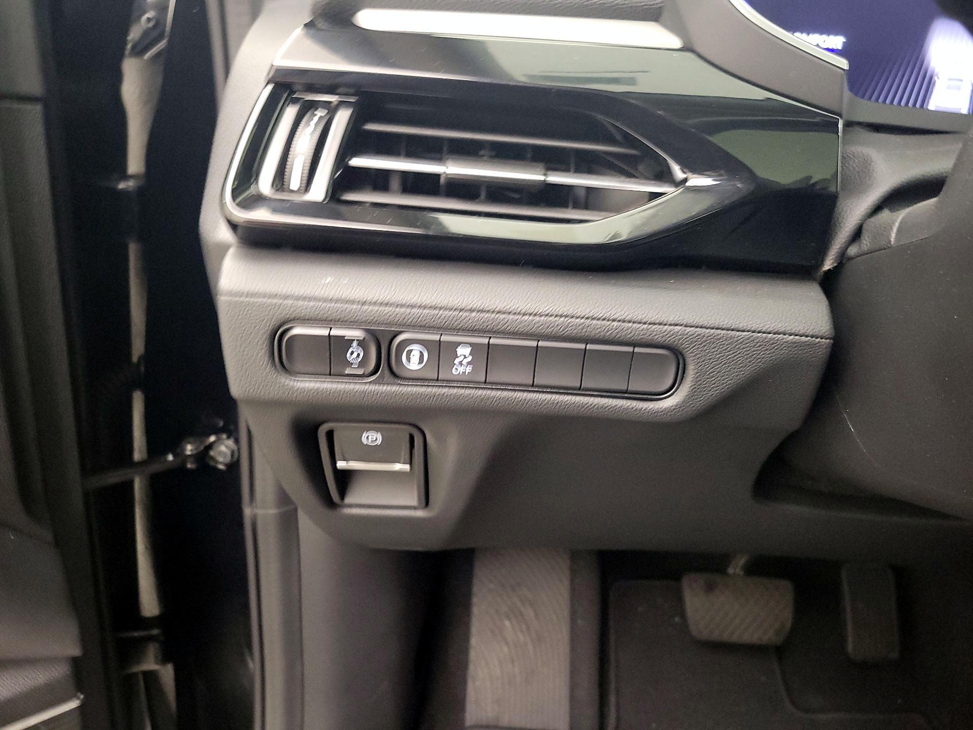 Thumbnail: 2023 Acura MDX - 13