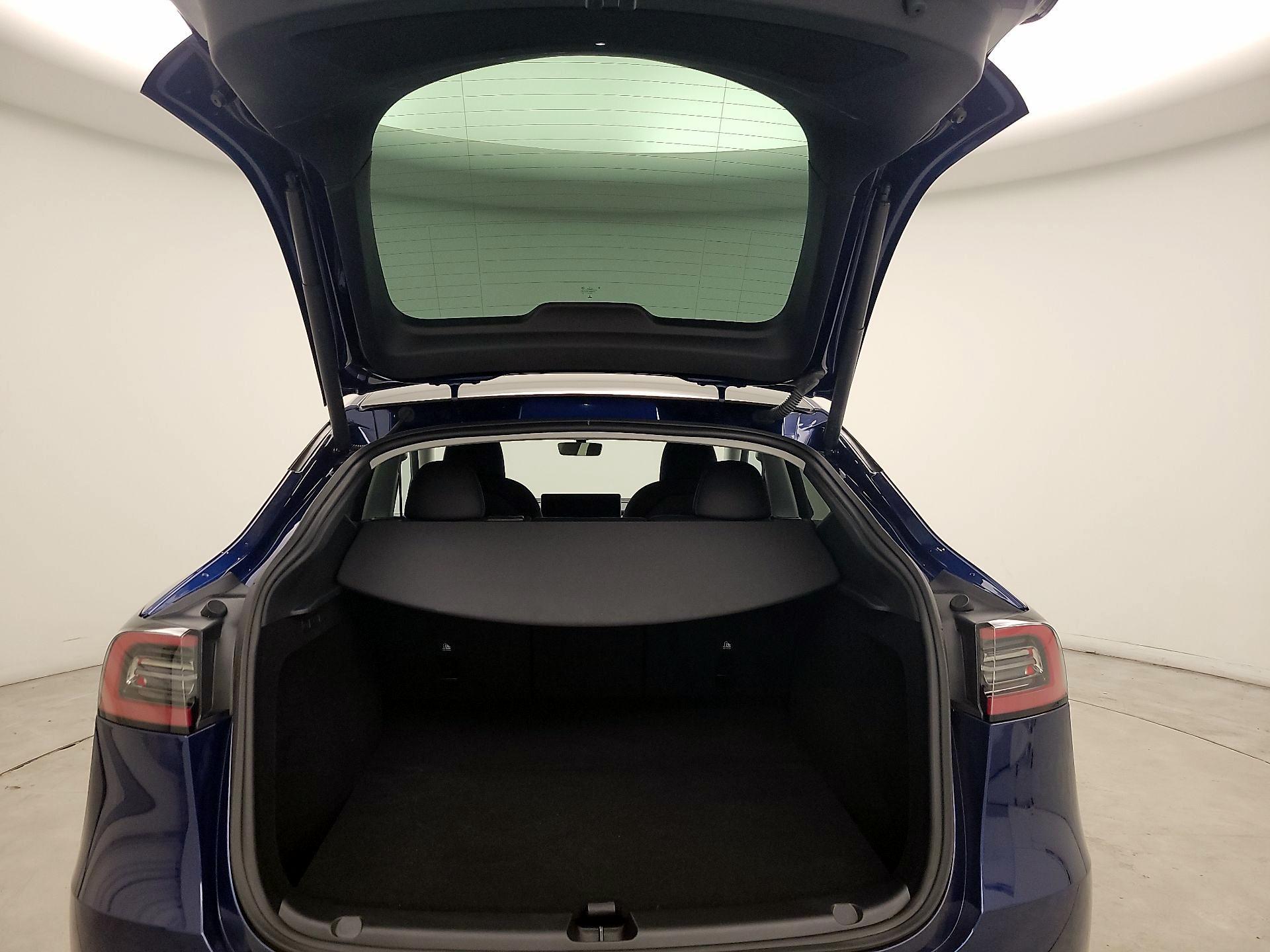 Thumbnail: 2023 Tesla Model Y - 19