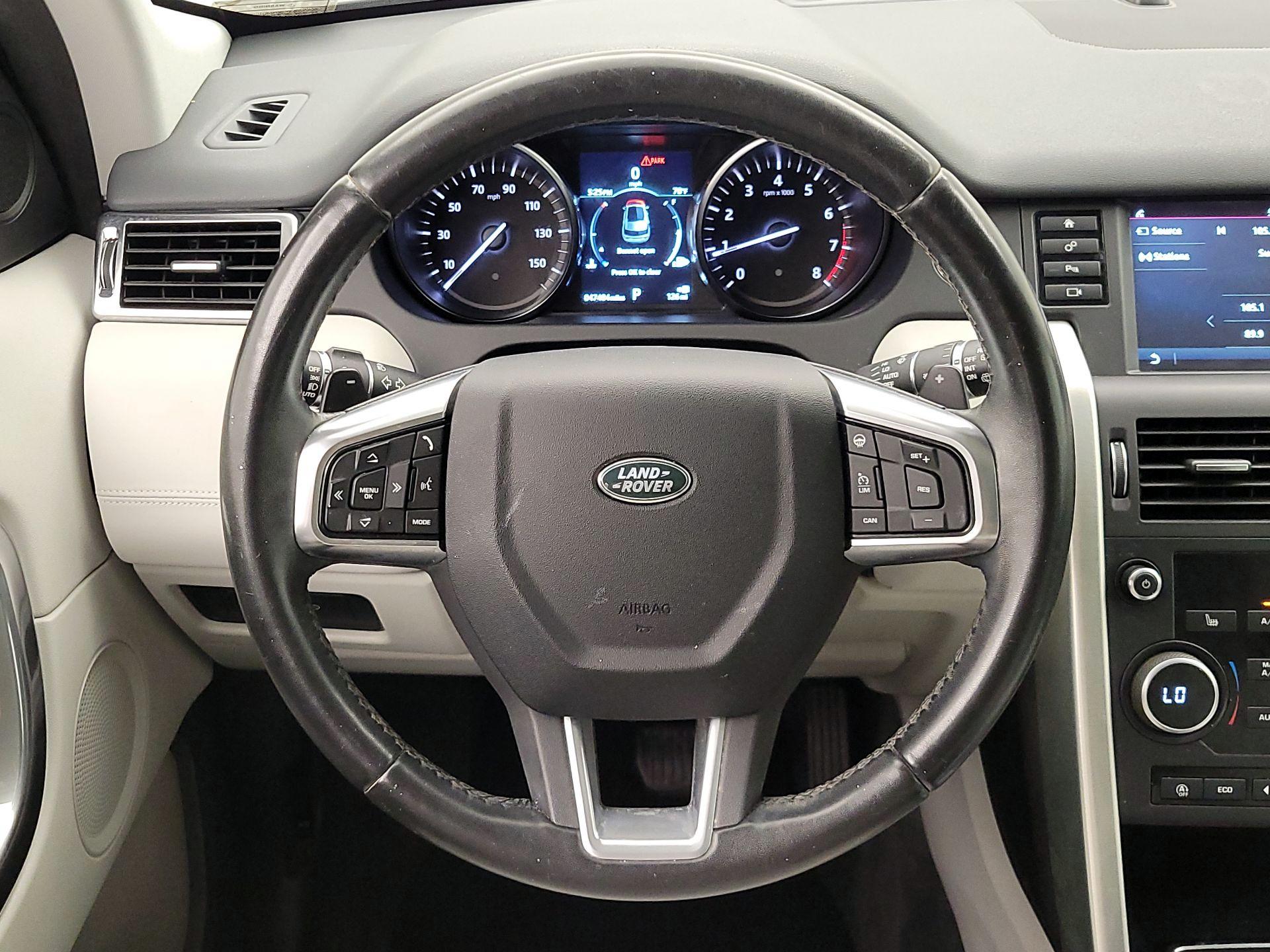Thumbnail: 2019 Land Rover Discovery Sport - 10