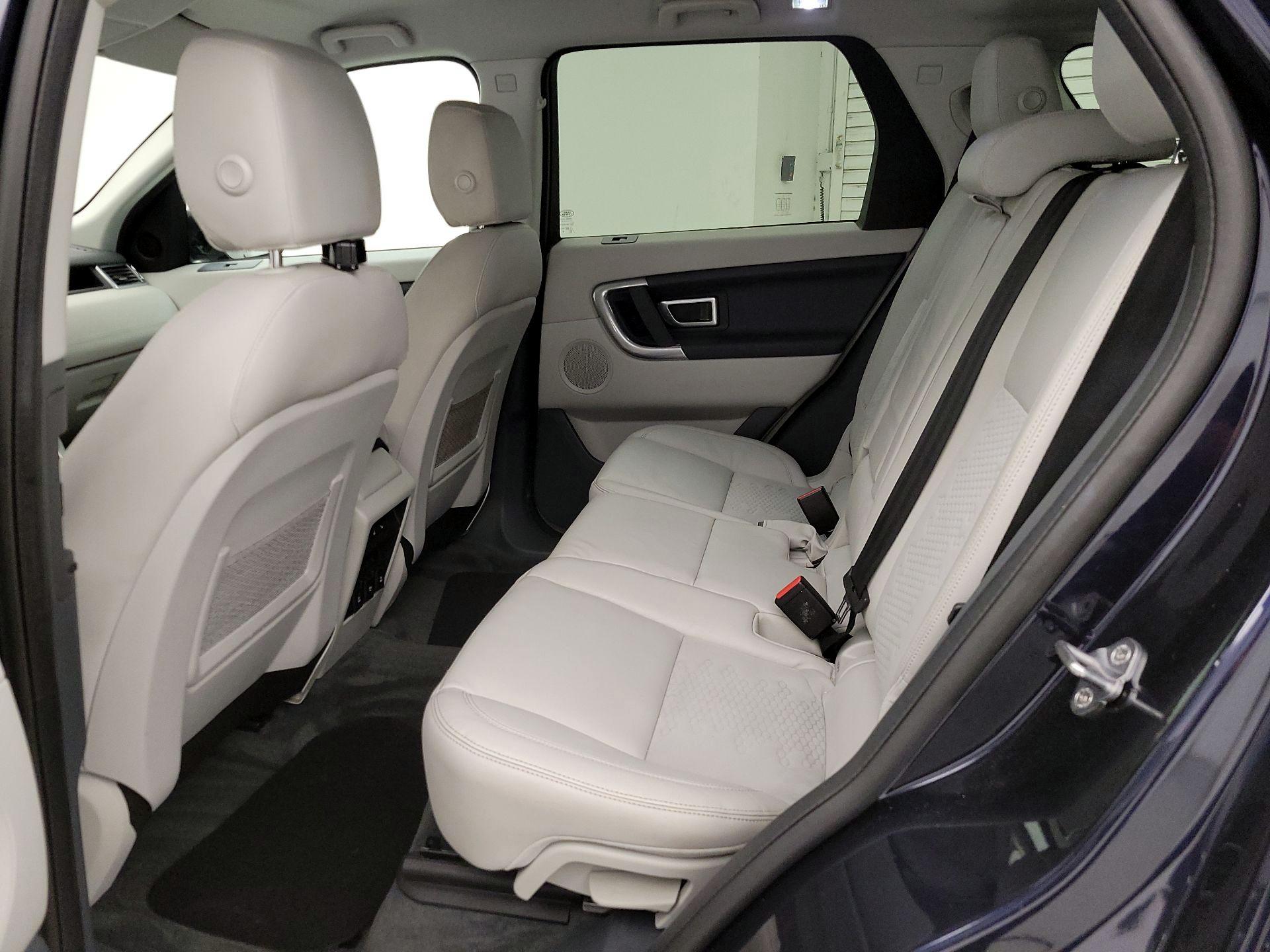 Thumbnail: 2019 Land Rover Discovery Sport - 19