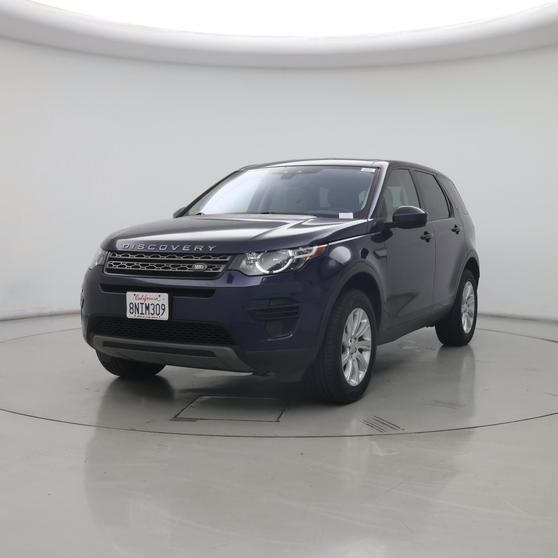 Thumbnail: 2019 Land Rover Discovery Sport - 4