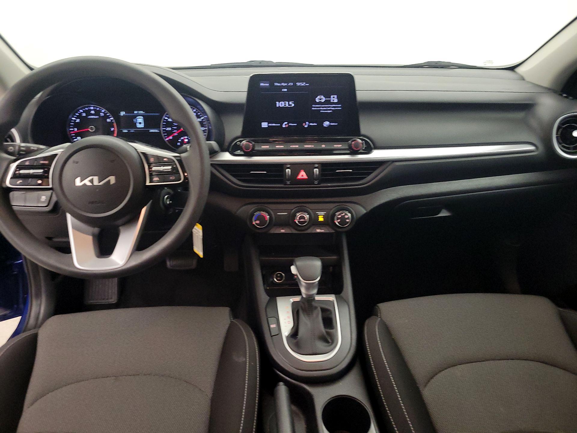 Thumbnail: 2023 Kia Forte - 9