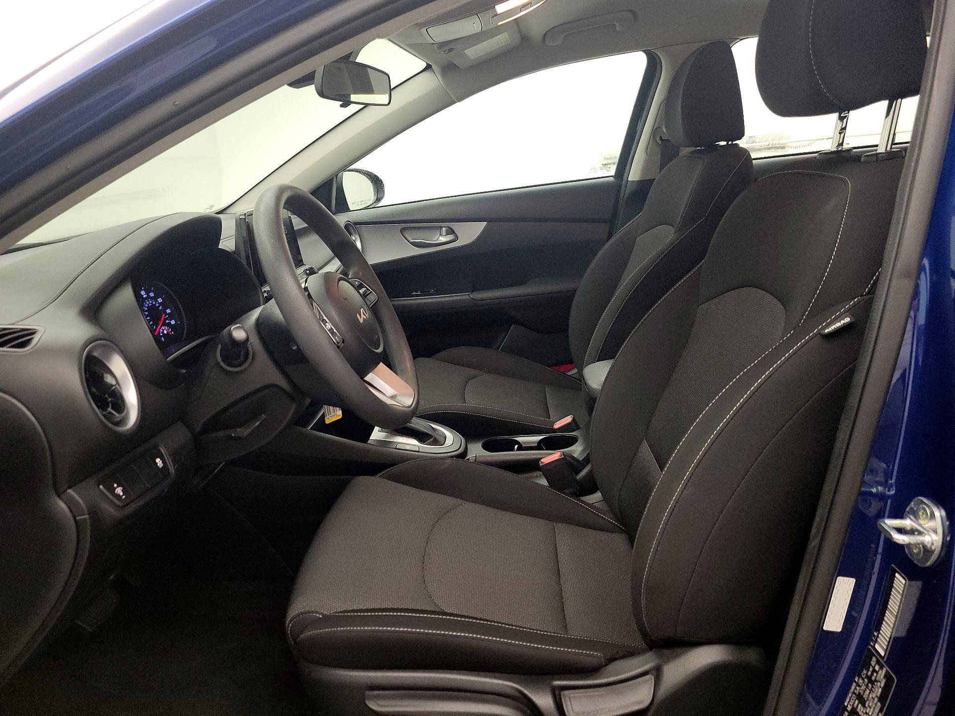 Thumbnail: 2023 Kia Forte - 11