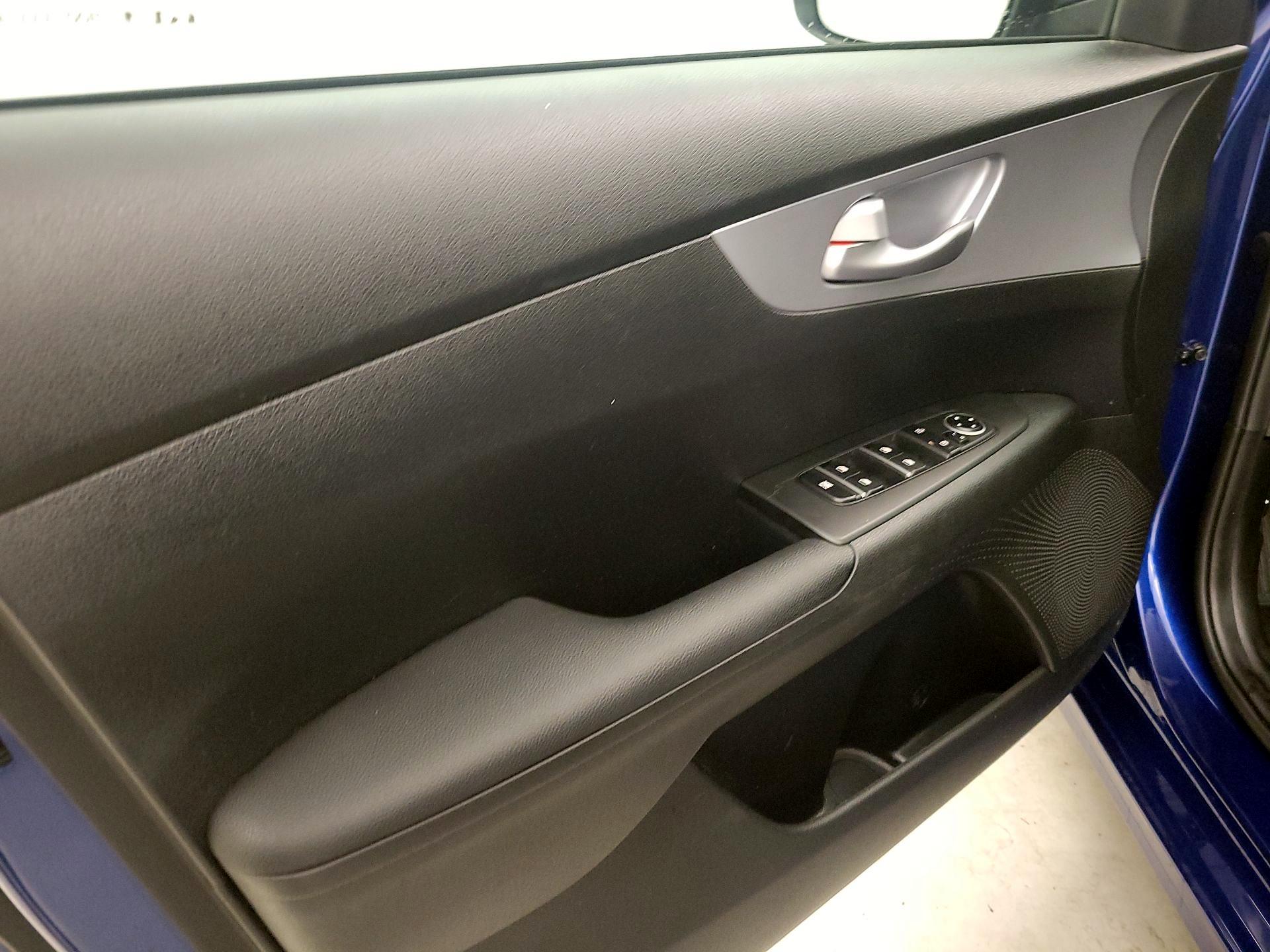 Thumbnail: 2023 Kia Forte - 12