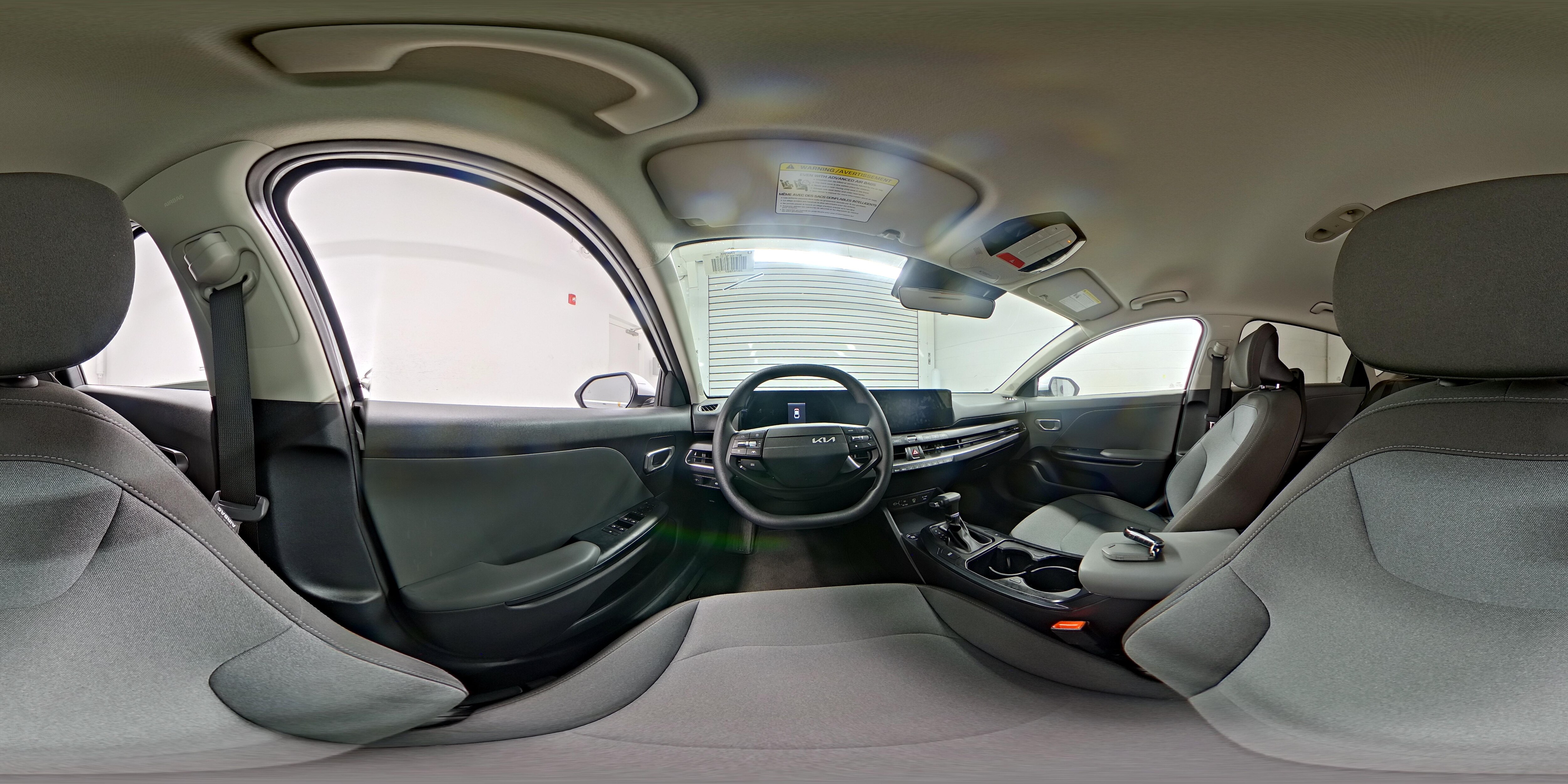 2025 Kia K4 LXS - Photo 26