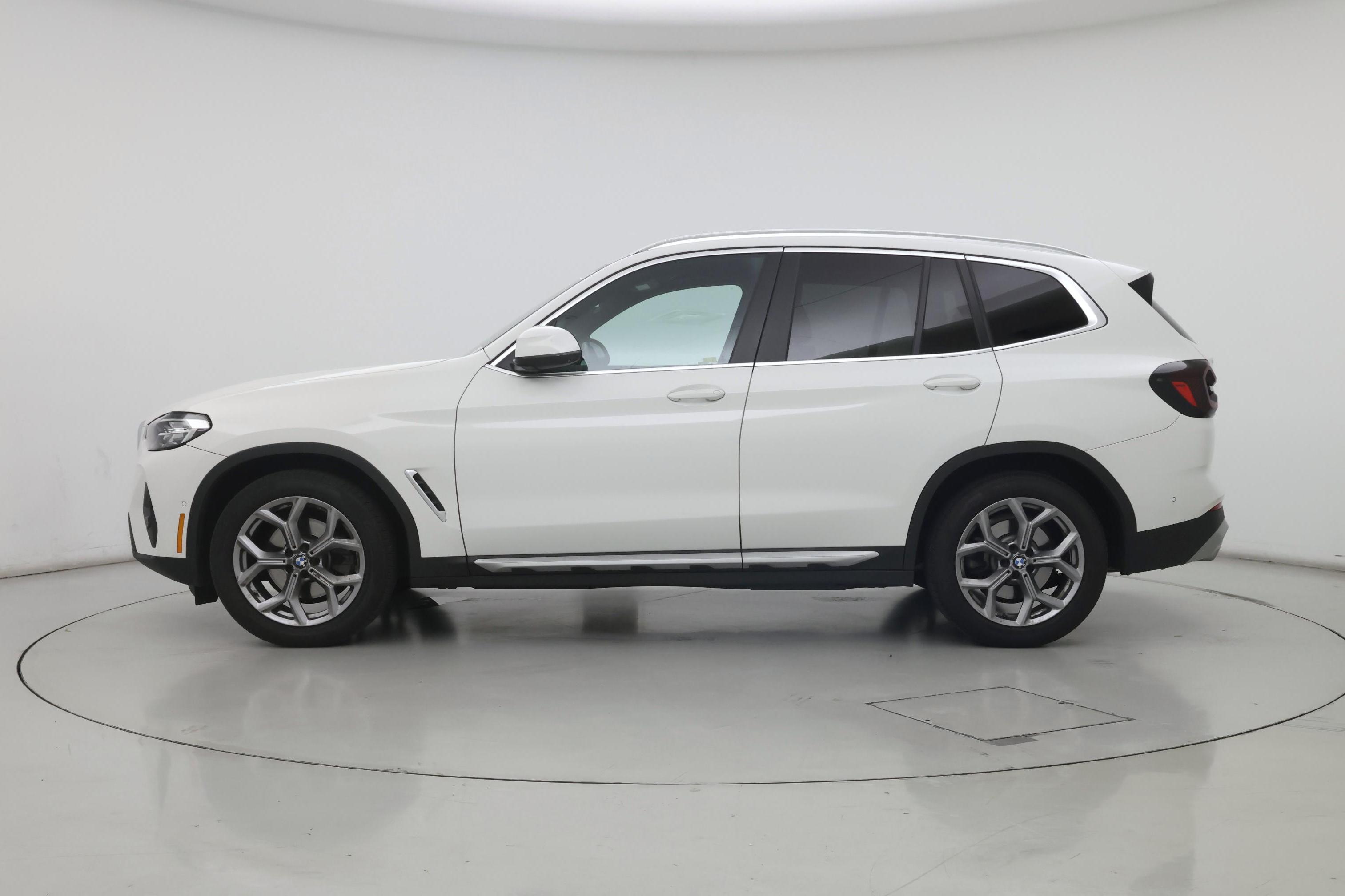 Thumbnail: 2023 BMW X3 - 3