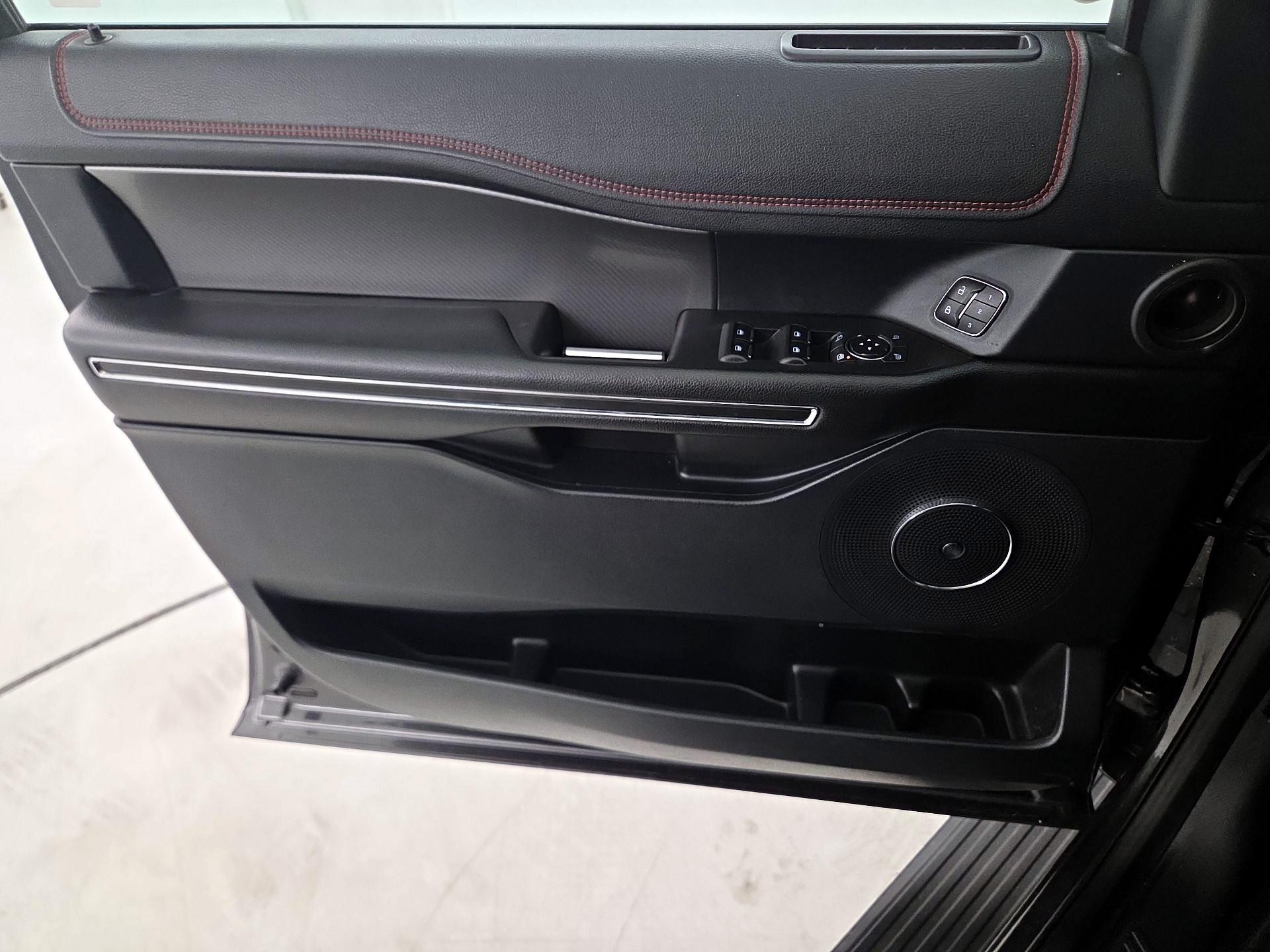 Thumbnail: 2021 Ford Expedition - 12