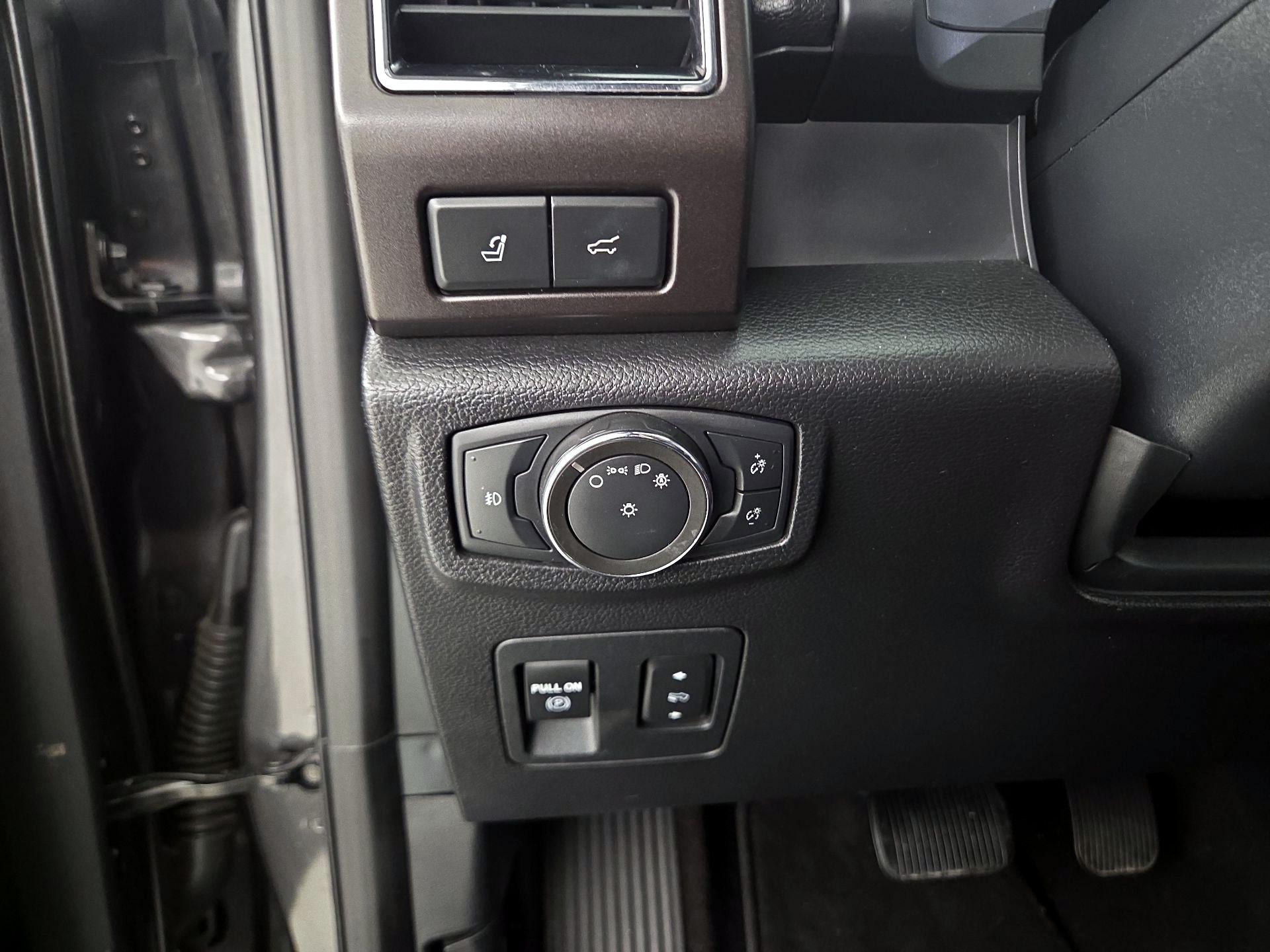 Thumbnail: 2021 Ford Expedition - 13