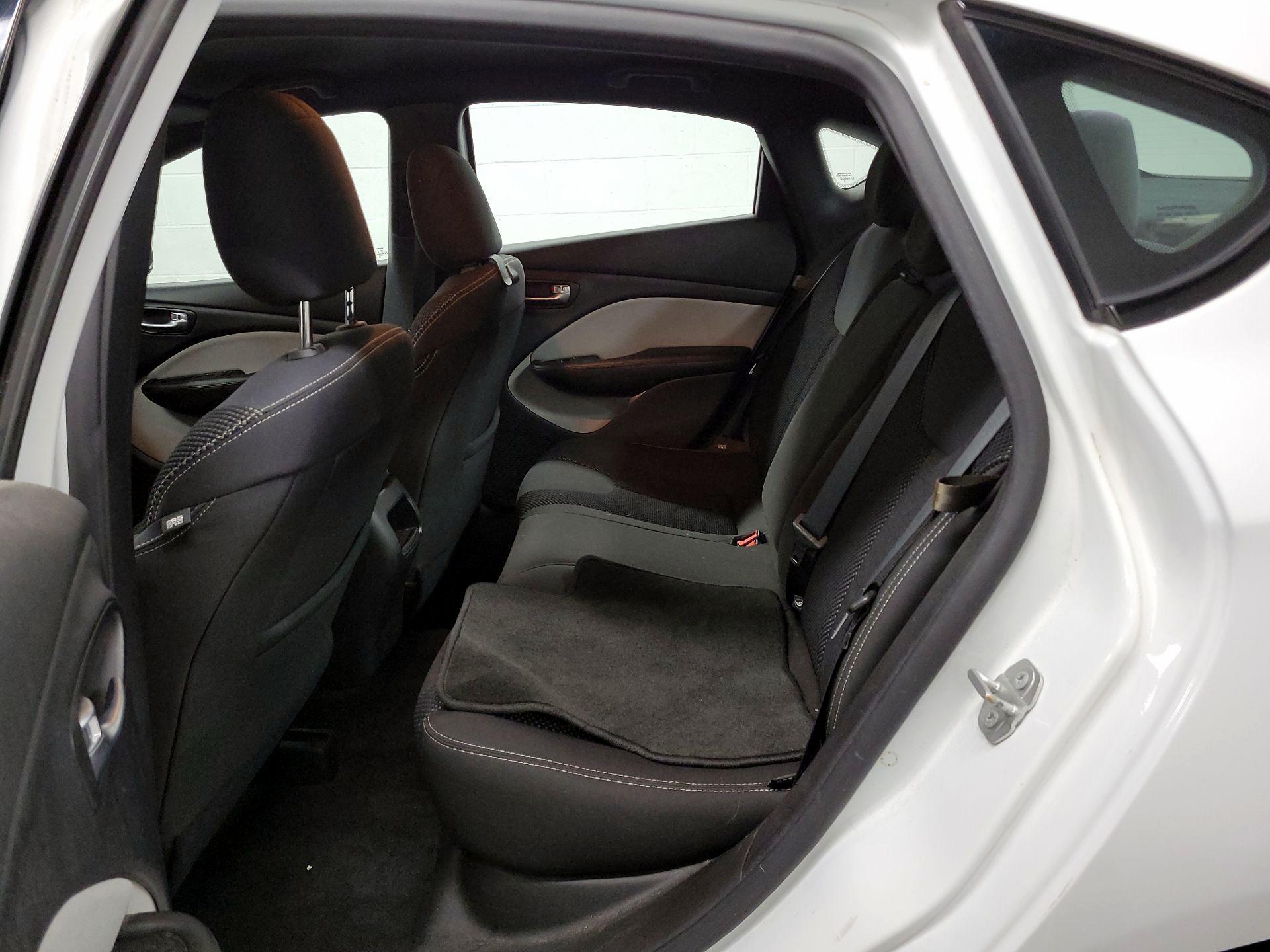 Thumbnail: 2016 Dodge Dart - 16
