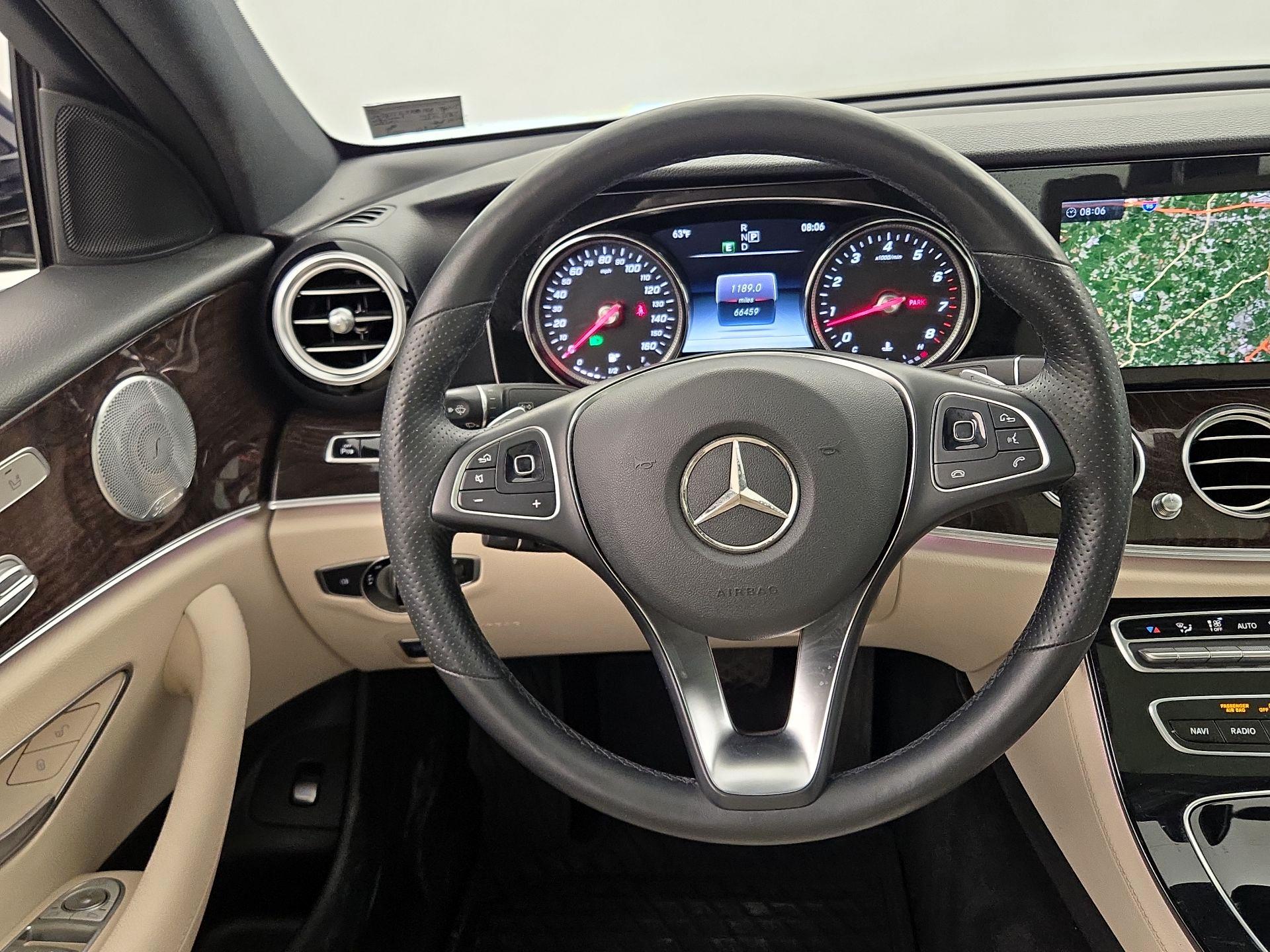 Thumbnail: 2017 Mercedes-Benz E-Class - 10