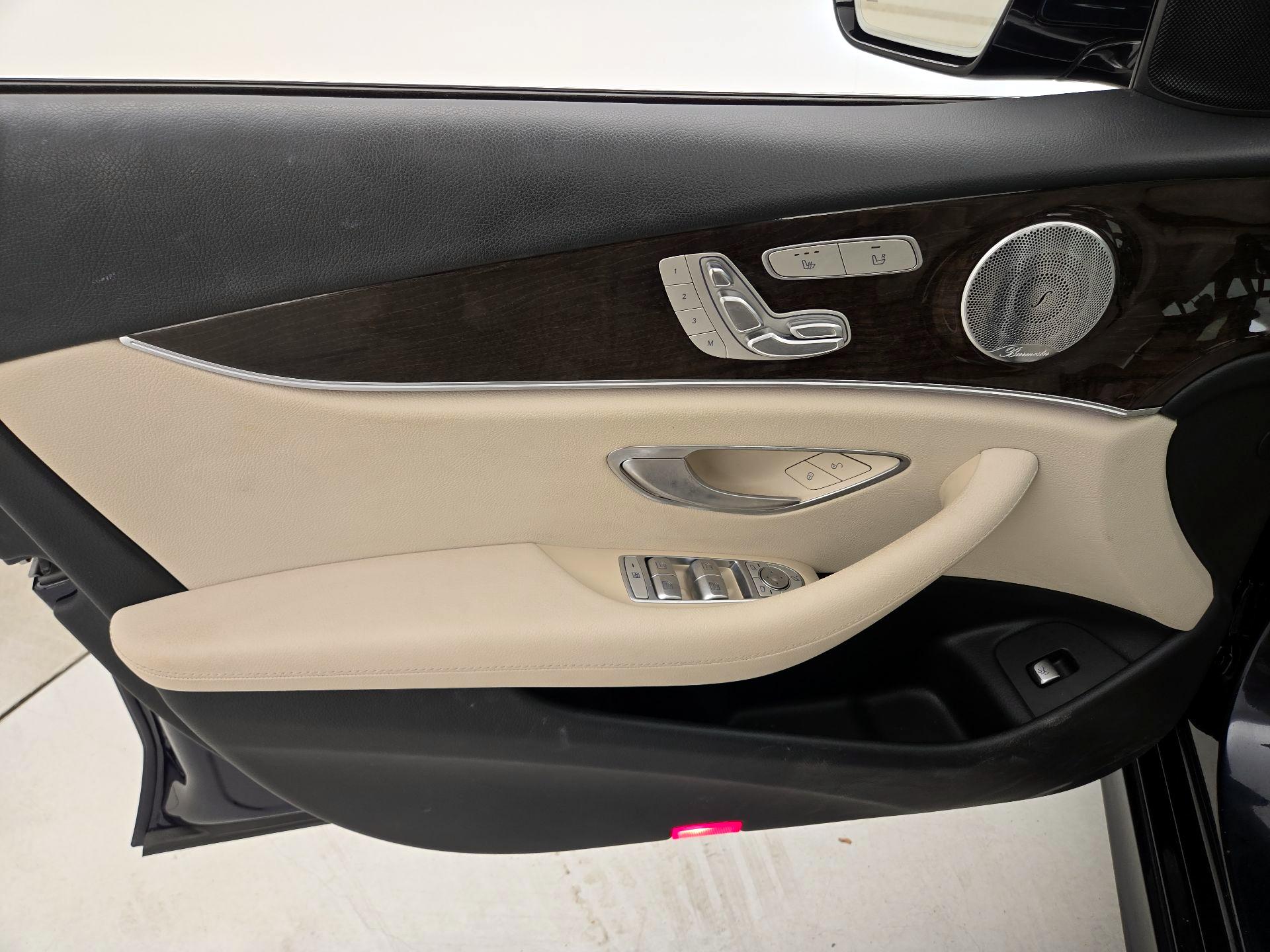 Thumbnail: 2017 Mercedes-Benz E-Class - 12