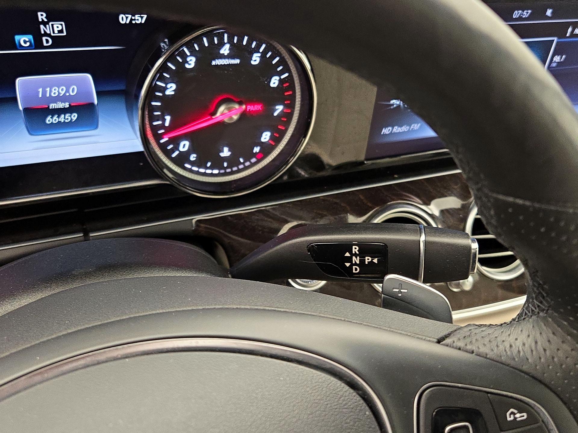 Thumbnail: 2017 Mercedes-Benz E-Class - 18