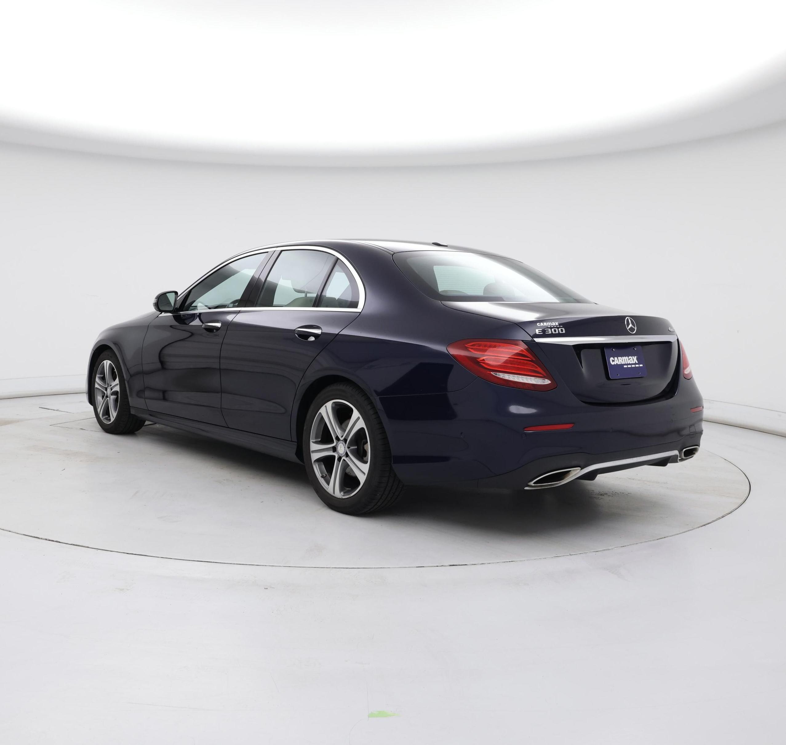 Thumbnail: 2017 Mercedes-Benz E-Class - 2