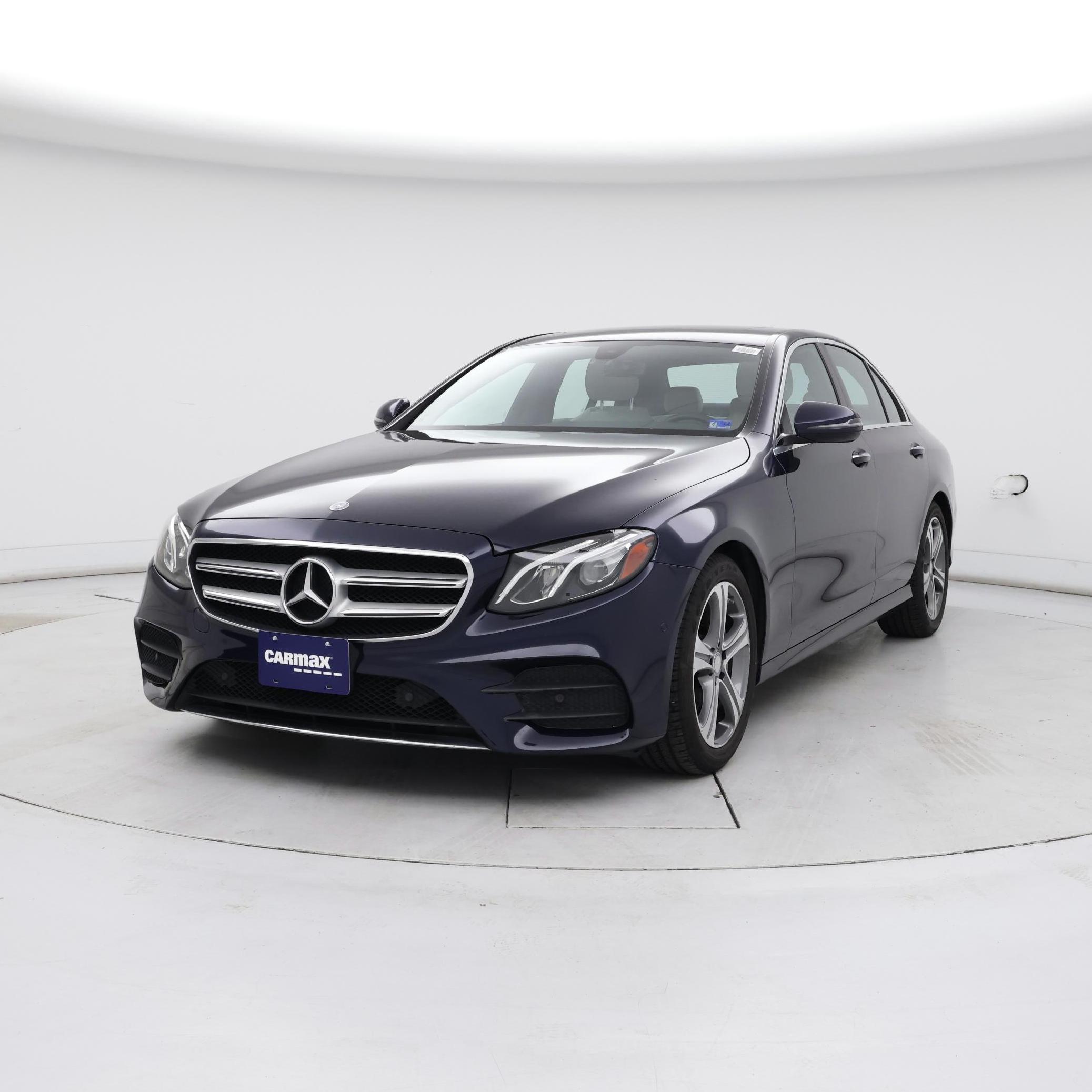 Thumbnail: 2017 Mercedes-Benz E-Class - 4