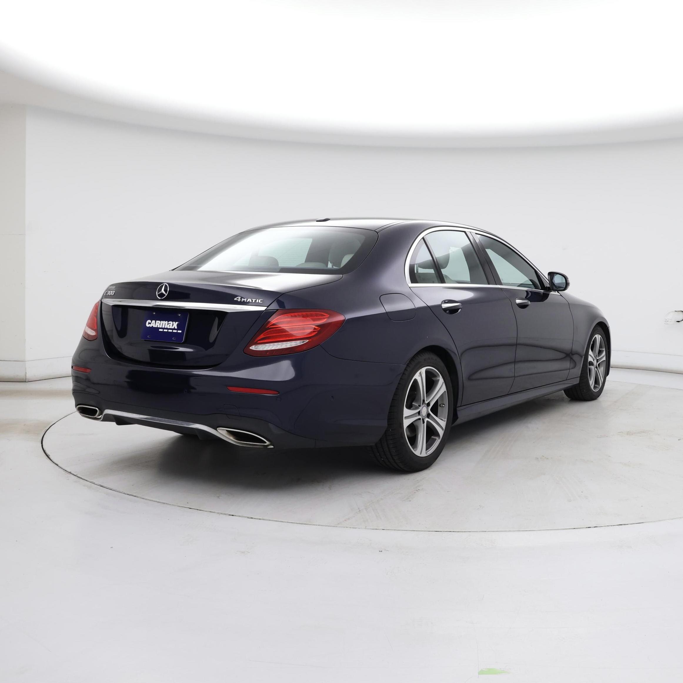 Thumbnail: 2017 Mercedes-Benz E-Class - 8