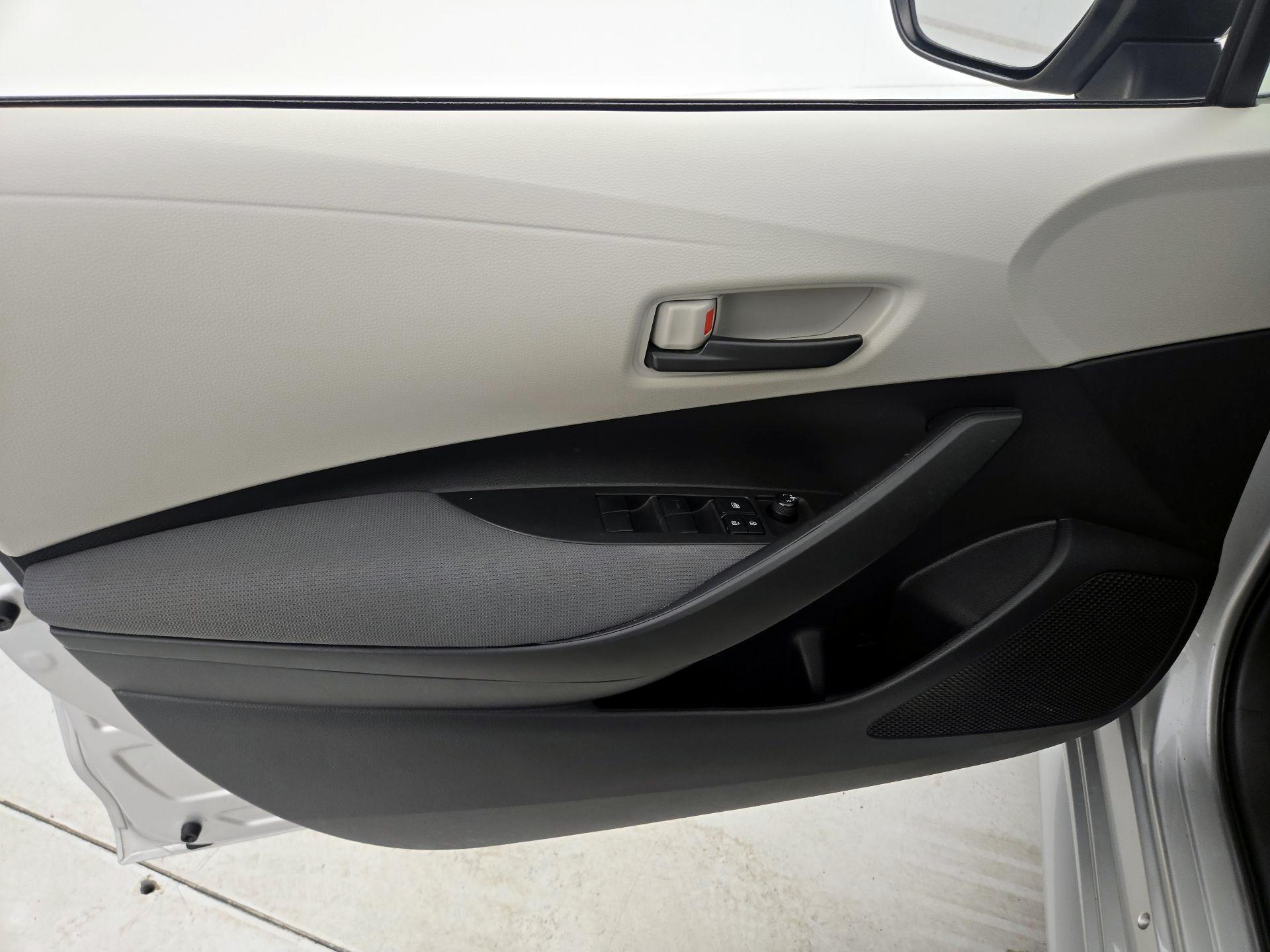 Thumbnail: 2022 Toyota Corolla - 12