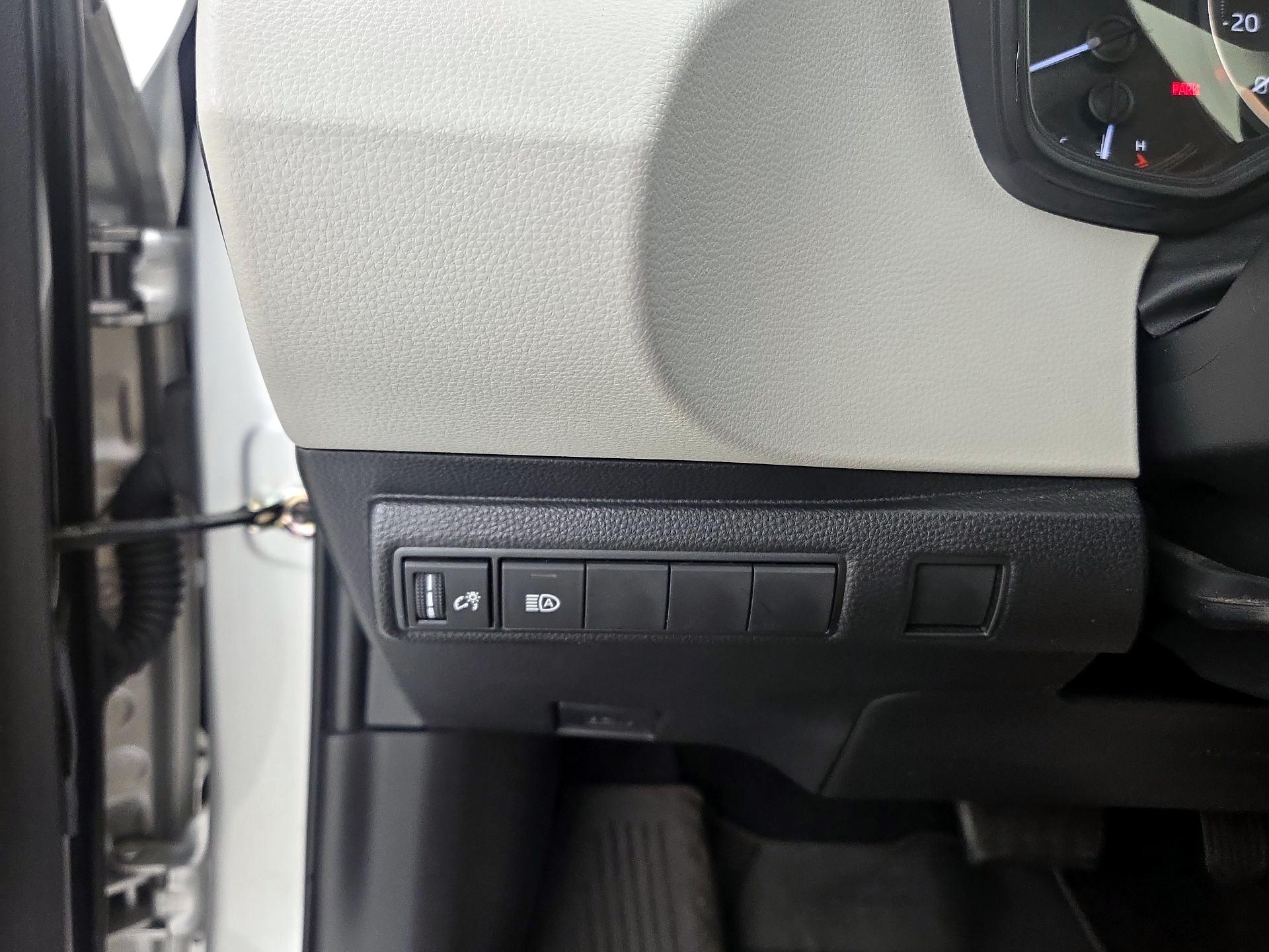 Thumbnail: 2022 Toyota Corolla - 13