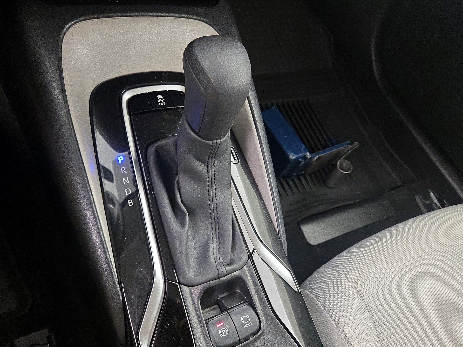 Thumbnail: 2022 Toyota Corolla - 17